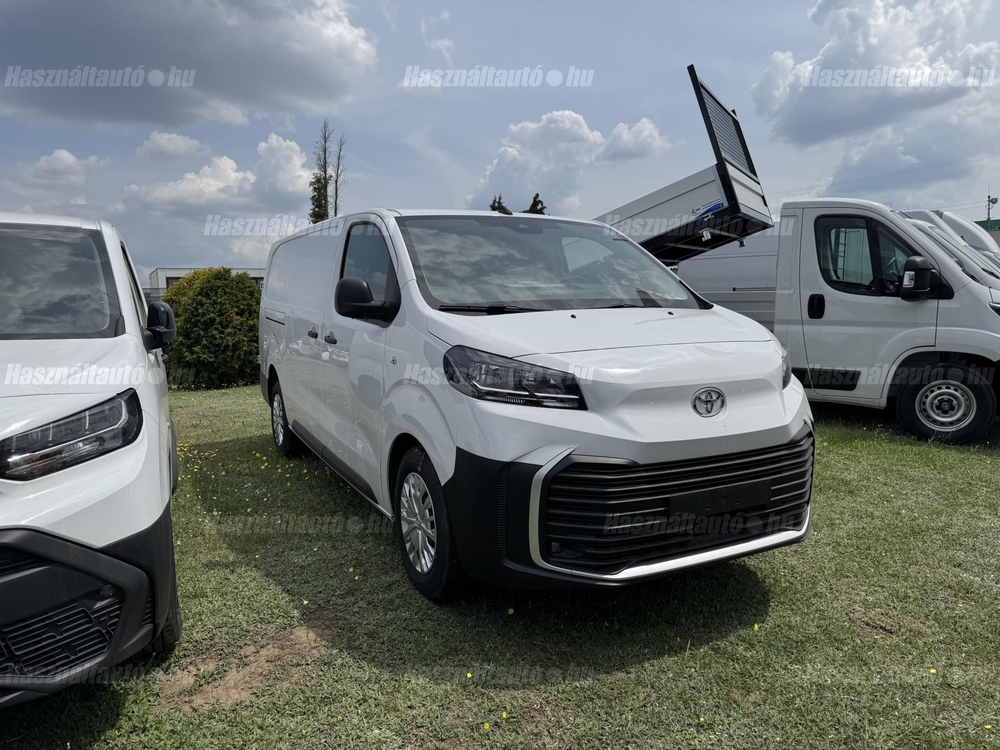 TOYOTA PROACE 2026 - 1