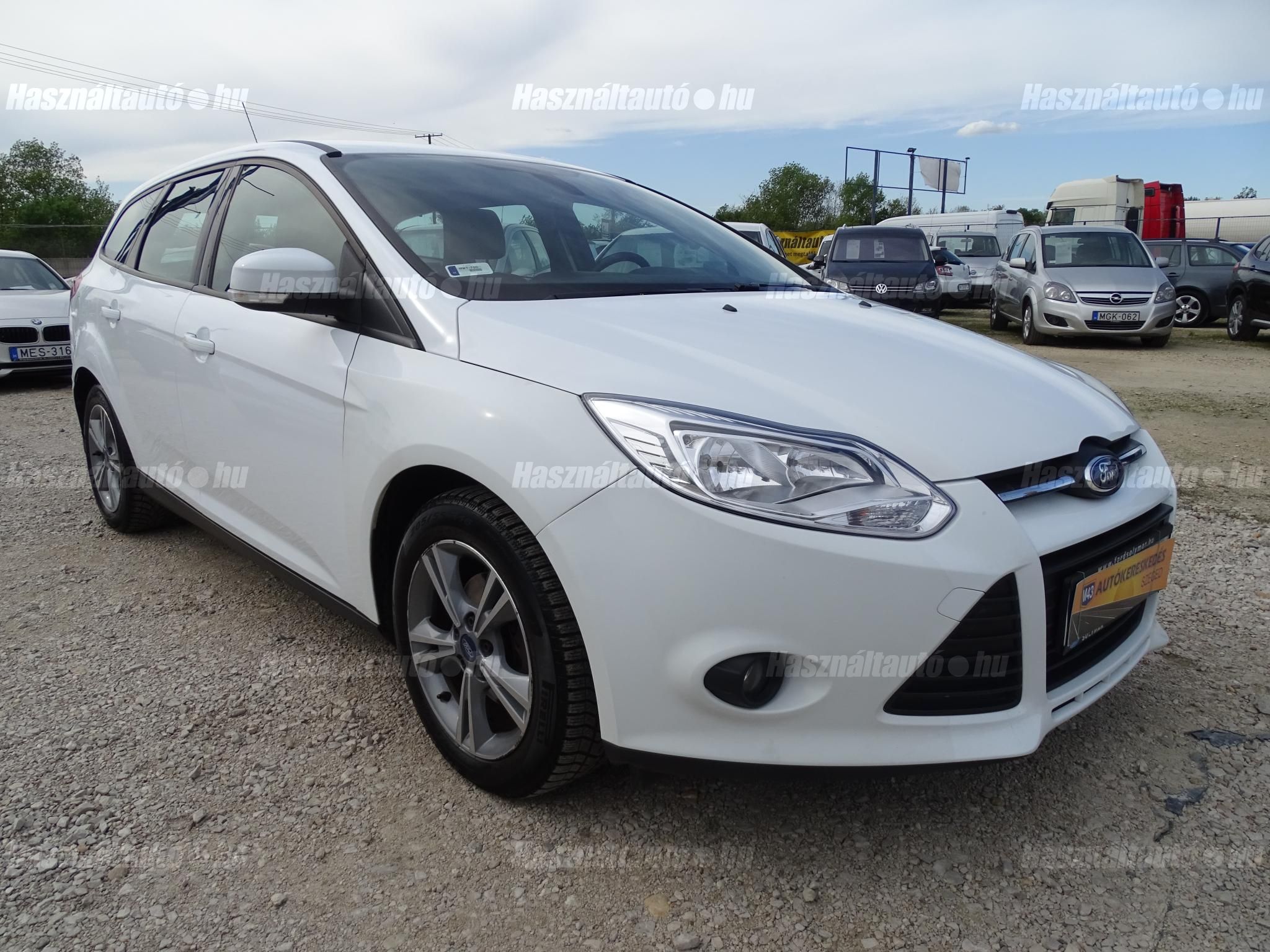 FORD FOCUS 2014/9 - 1
