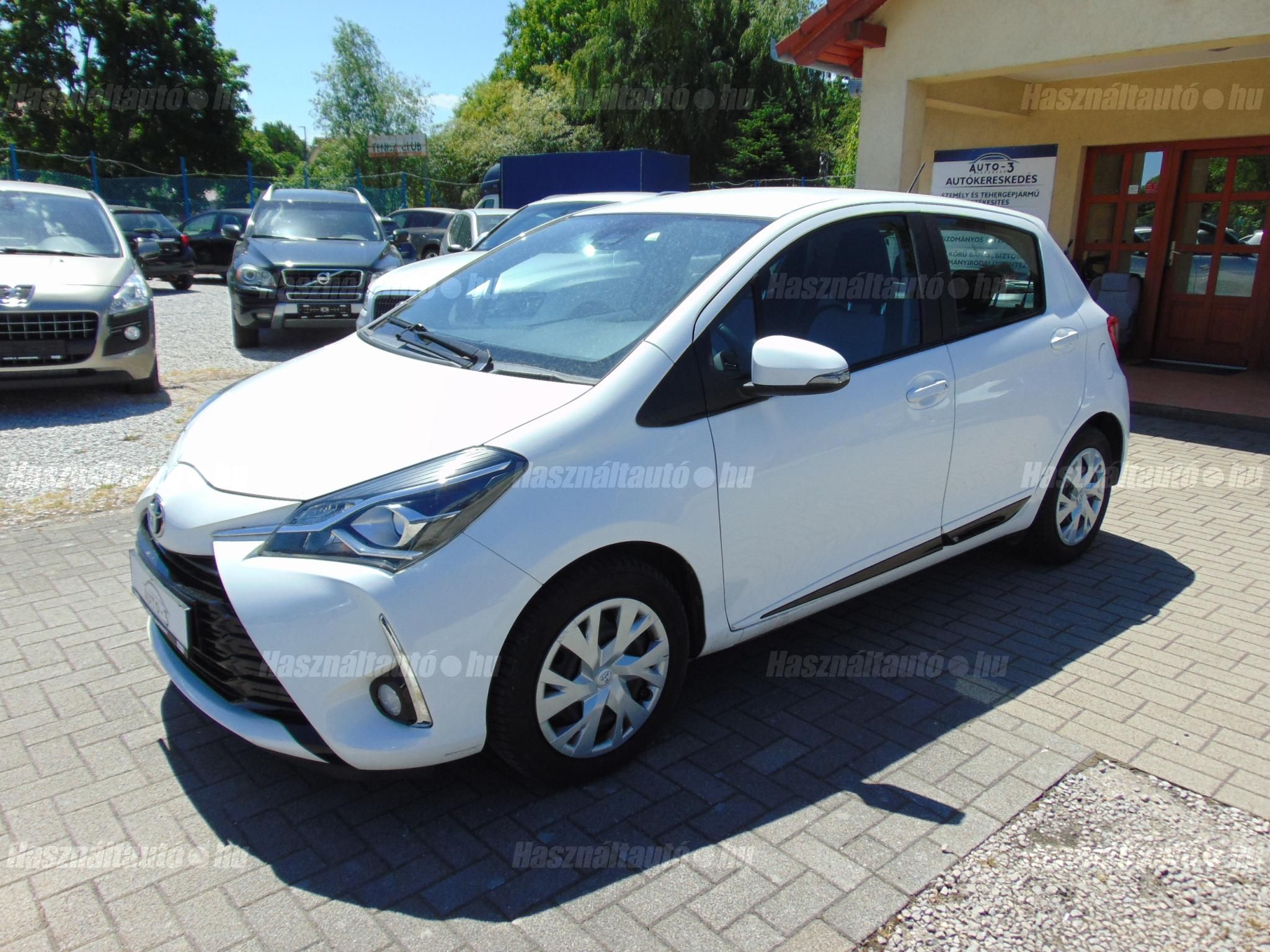 TOYOTA YARIS 2019/9 - 1