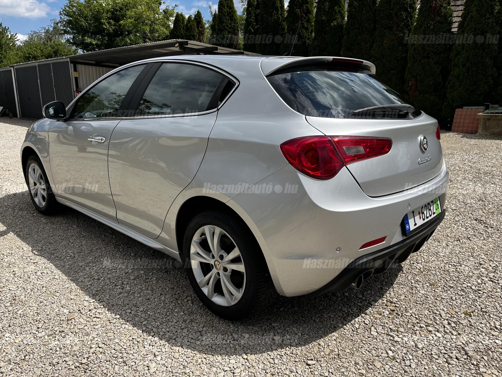 ALFA ROMEO GIULIETTA 2012/8 - 1