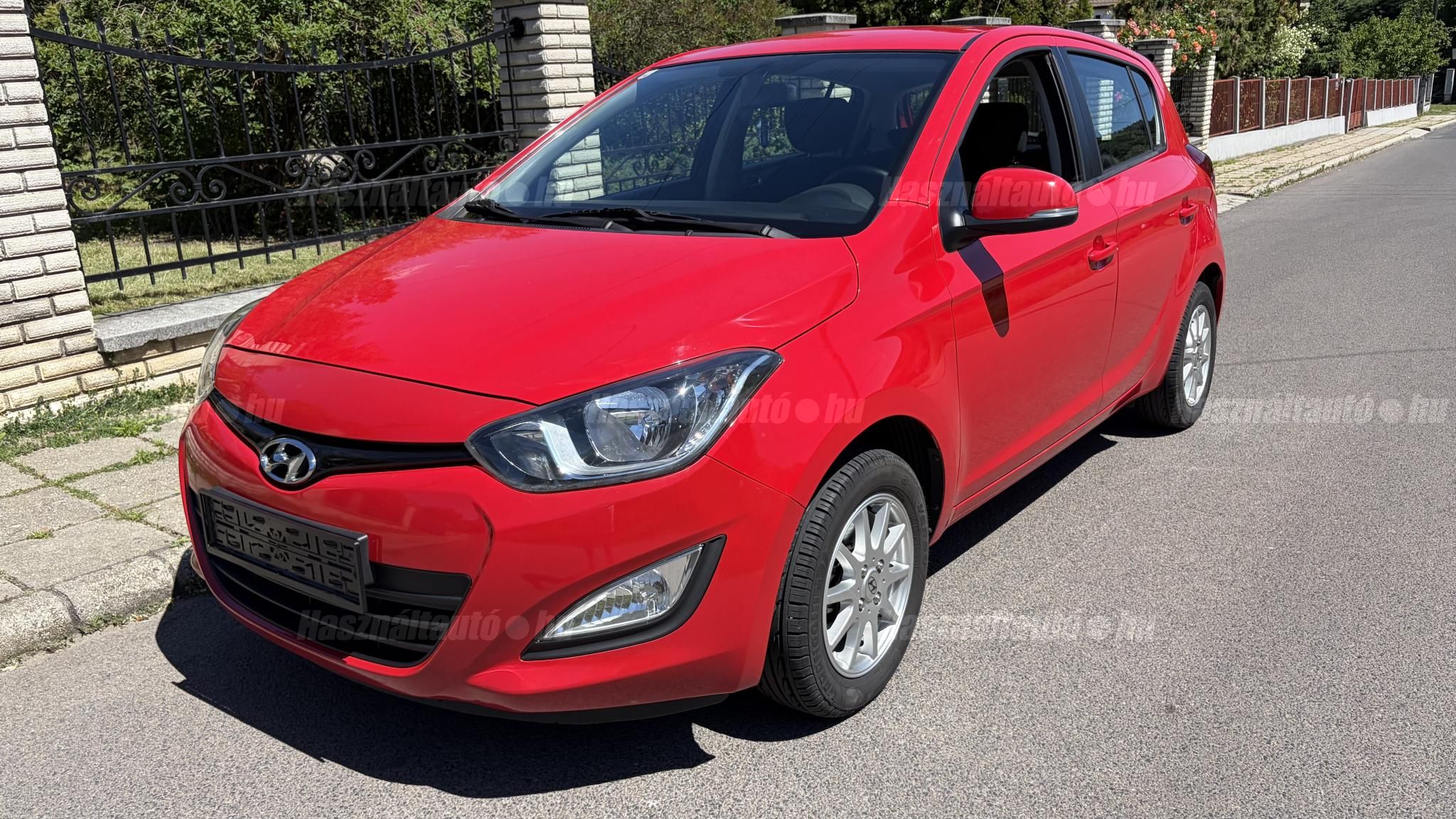 HYUNDAI I20 2012/11 - 1