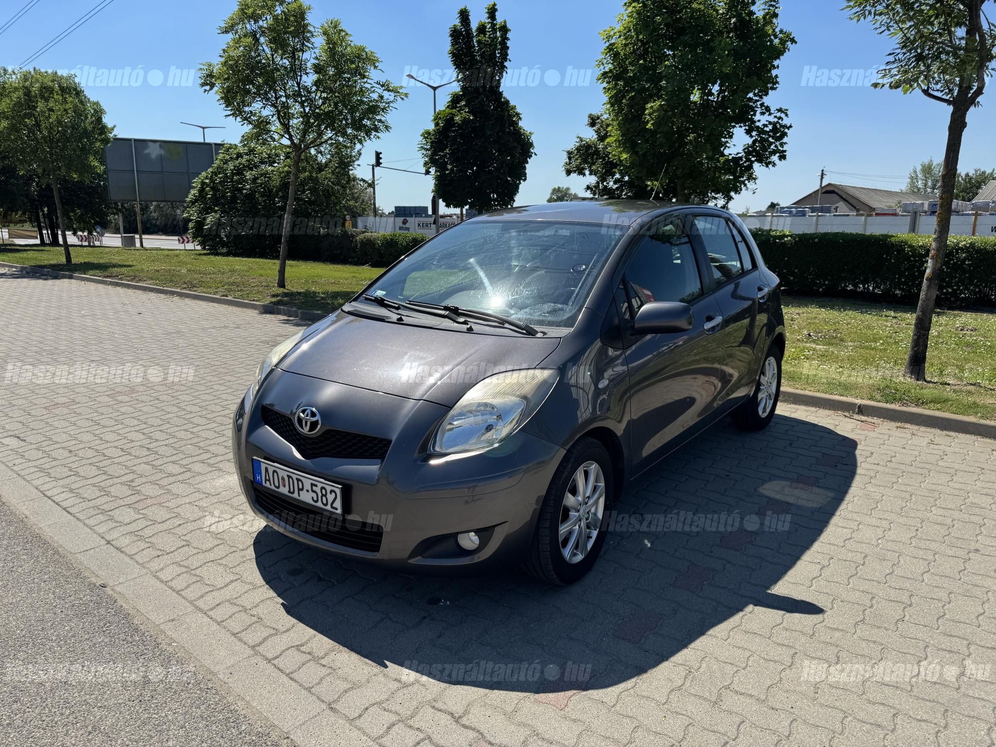 TOYOTA YARIS 2011/2 - 1