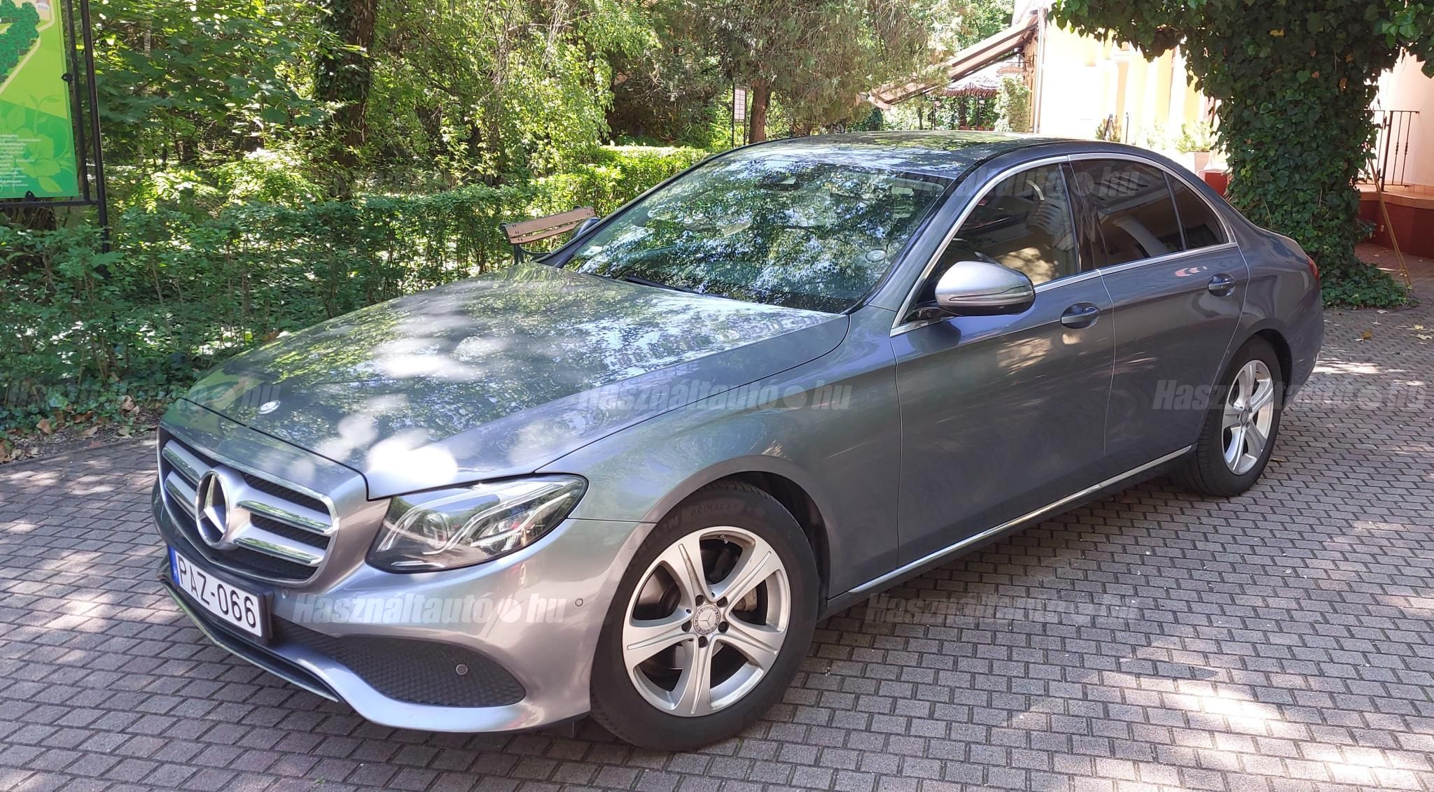 MERCEDES-BENZ E 220 2016/5 - 1