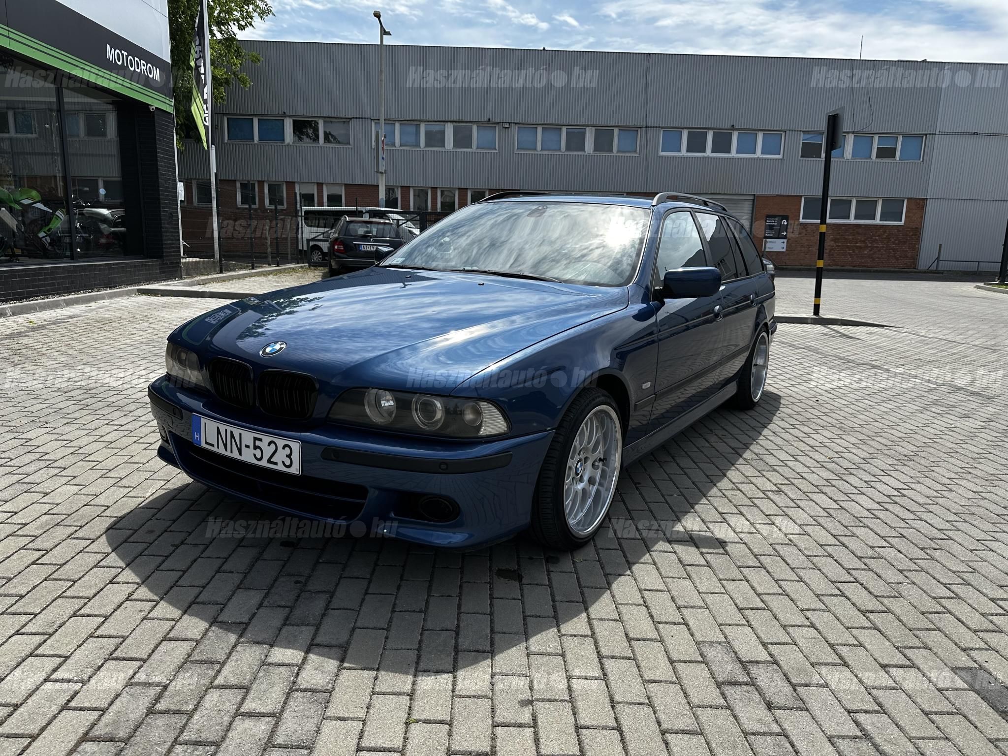 BMW 525 2002/5 - 1