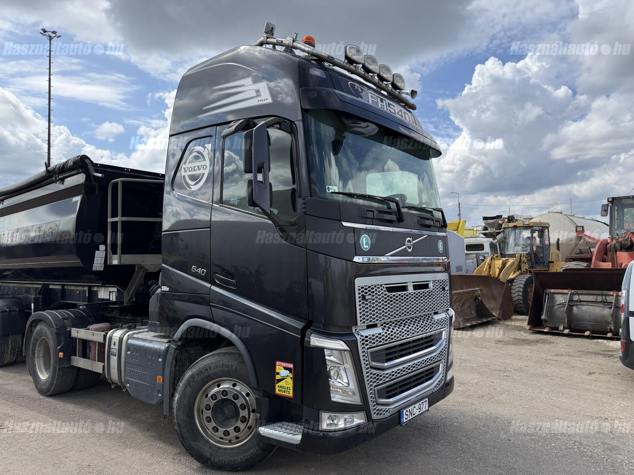 VOLVO 2015 - 1