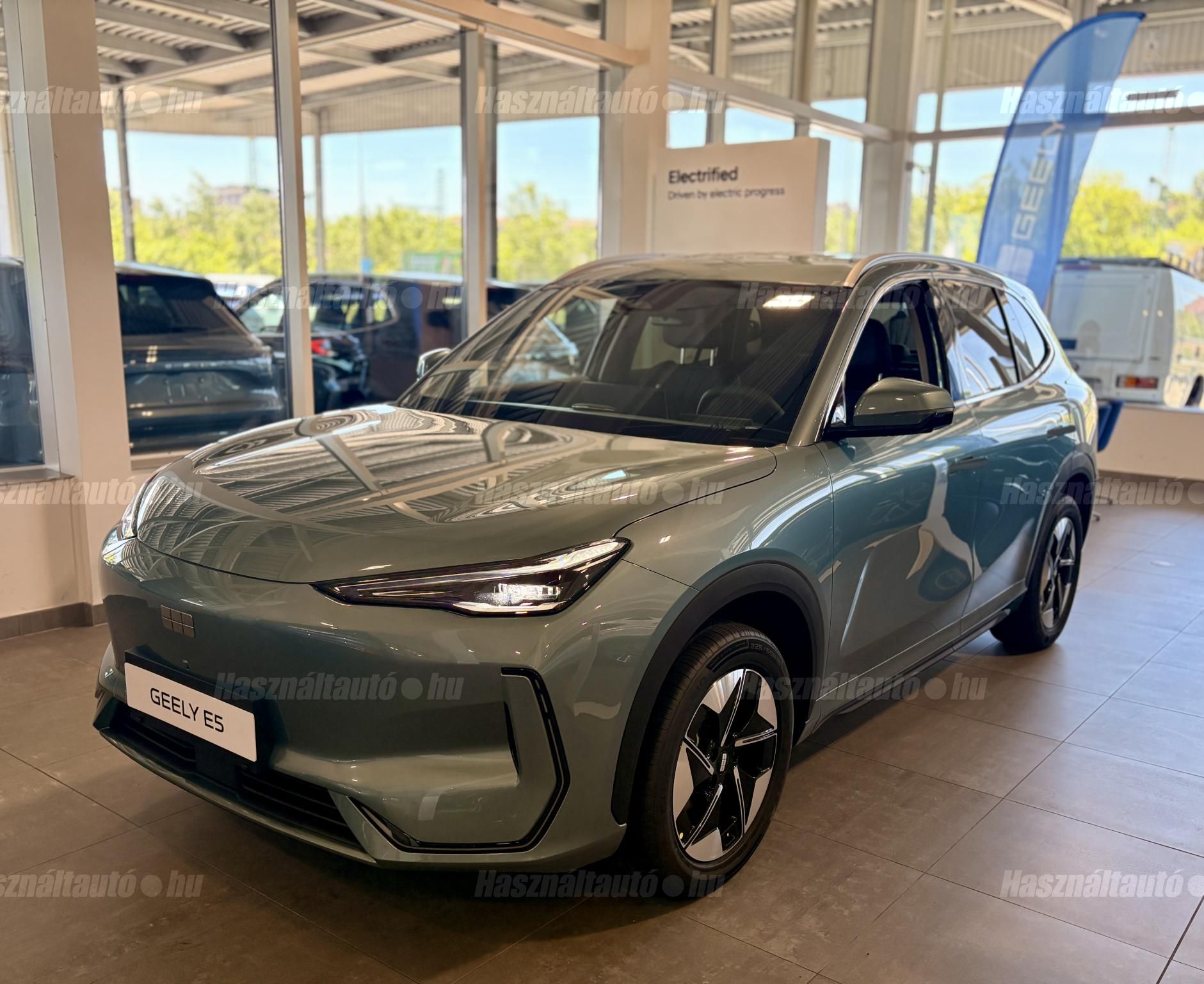 GEELY E5 2026 - 1