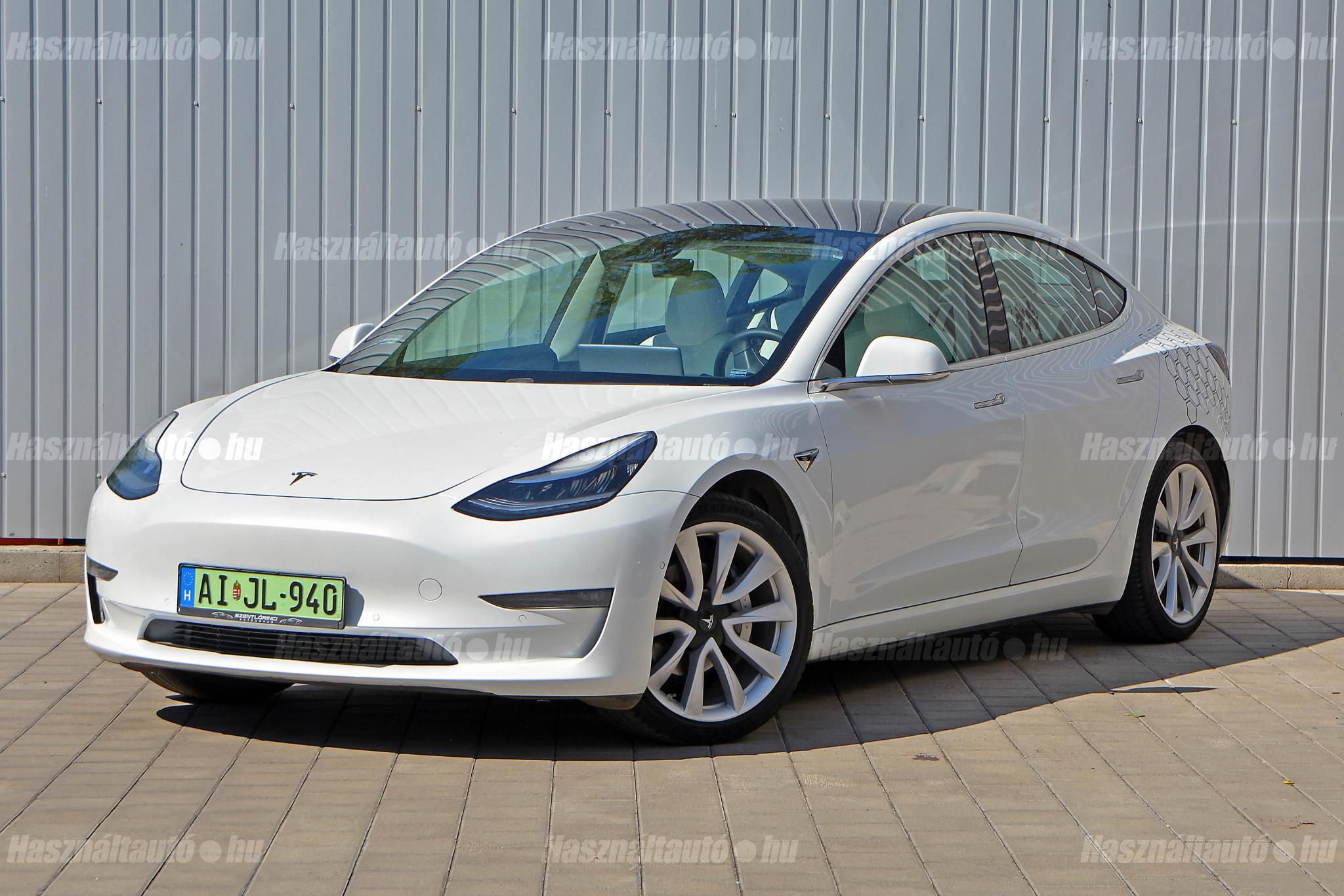 TESLA MODEL 3 2019/9 - 1