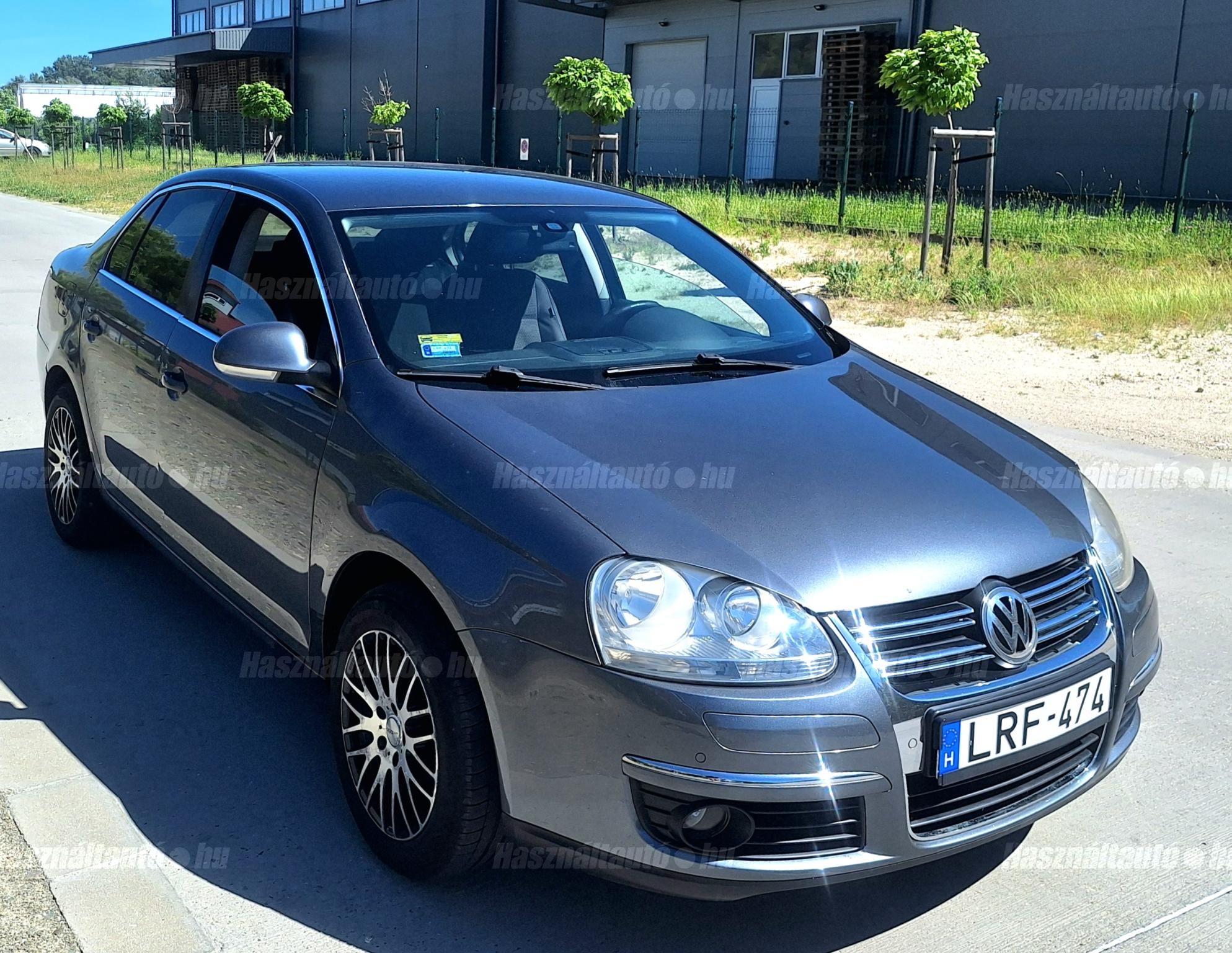 VOLKSWAGEN JETTA 2010/9 - 1