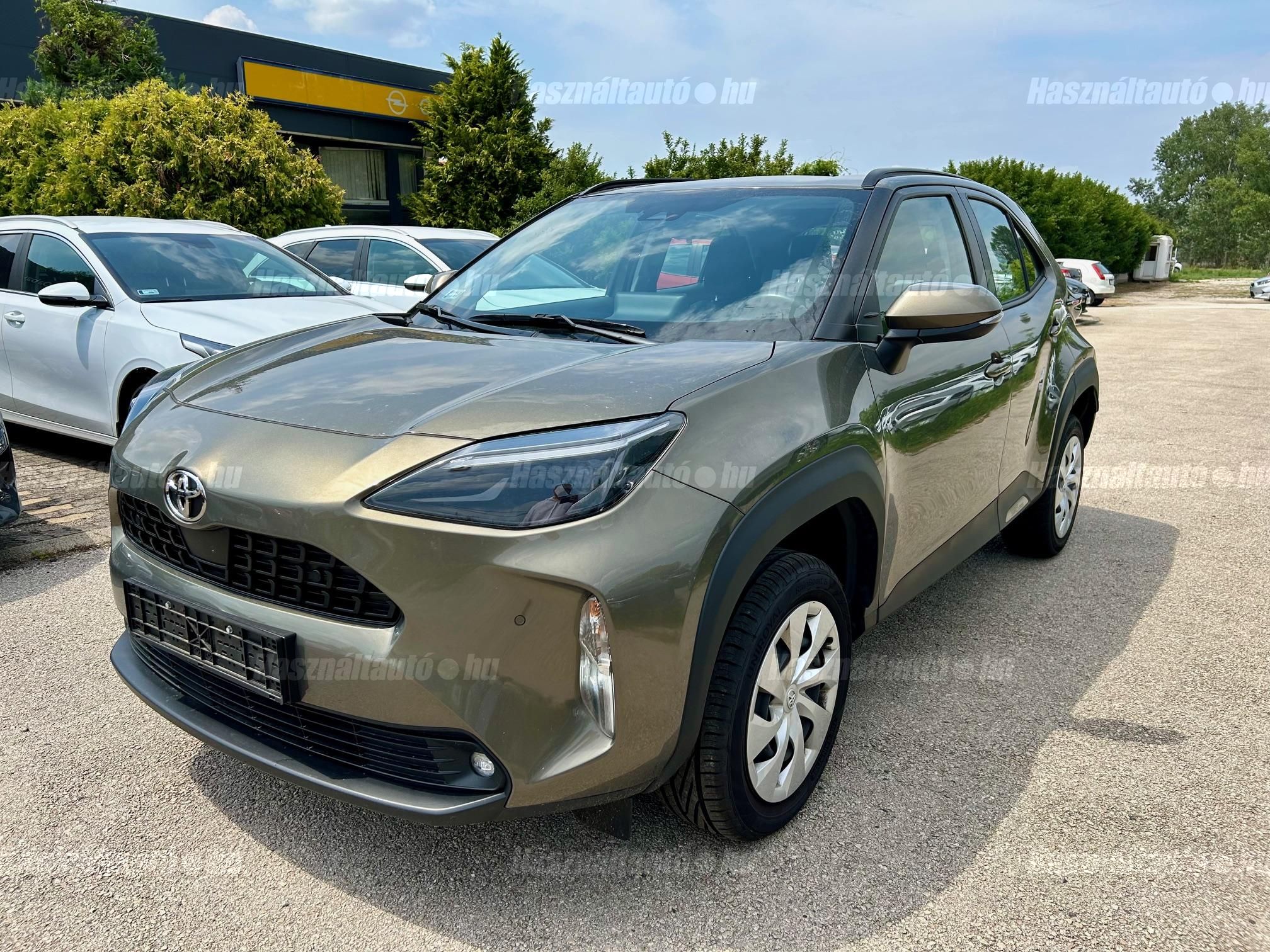 Toyota Yaris Cross Active Hybrid e-CVT :: Barnás zöld metál