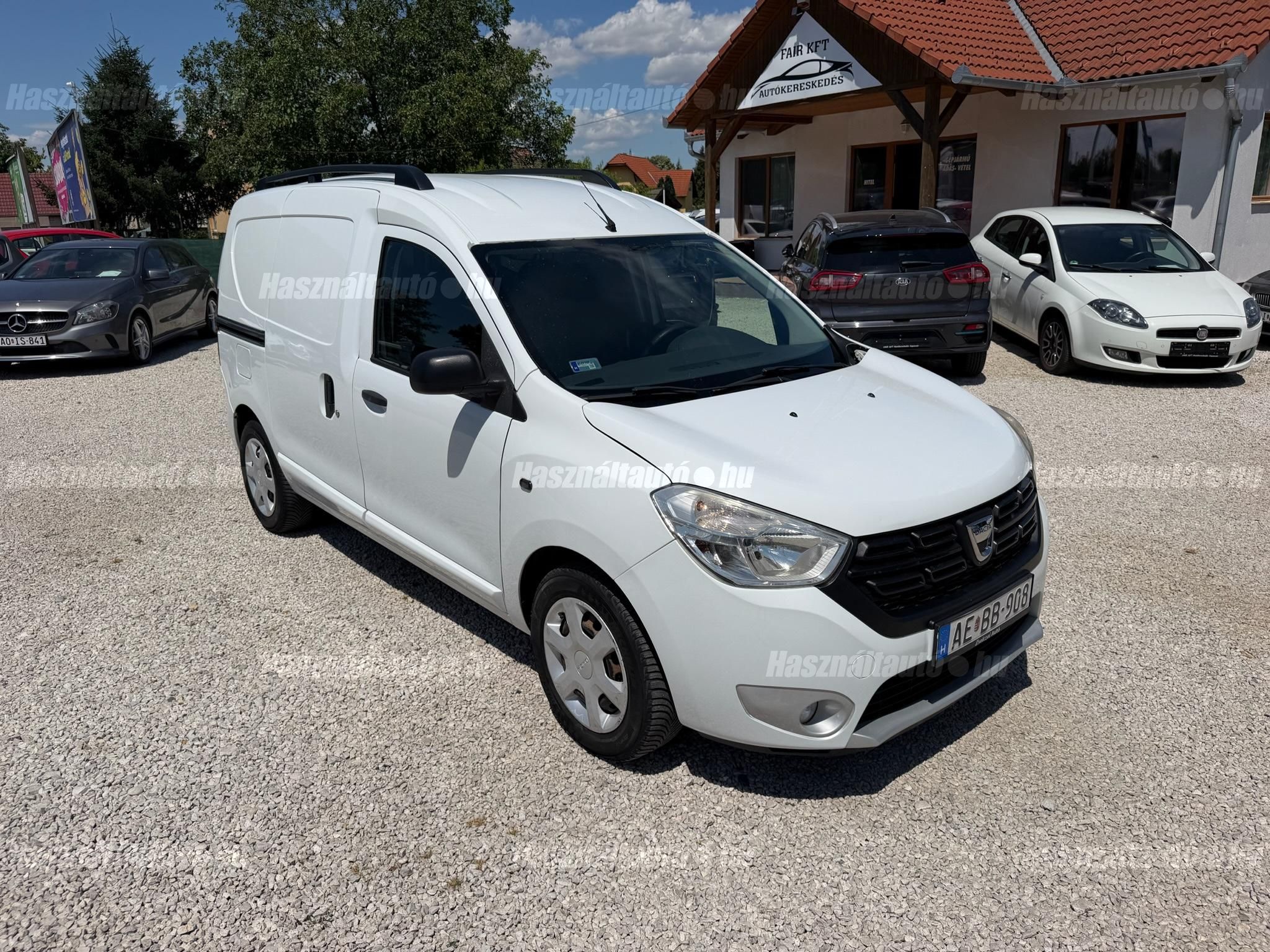 DACIA DOKKER 2017/10 - 1