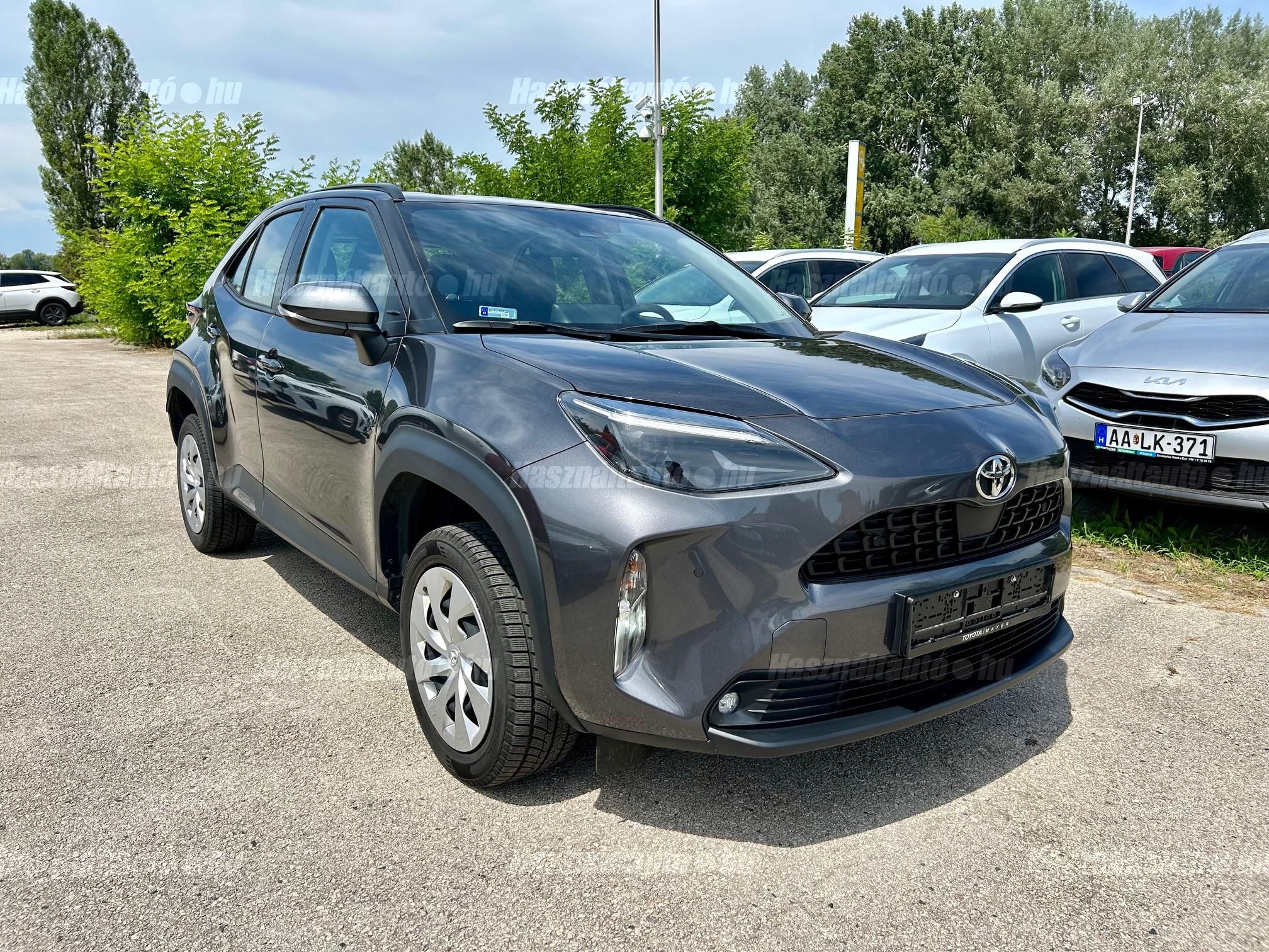 Toyota Yaris Cross Active Hybrid e-CVT :: Hamuszürke metál