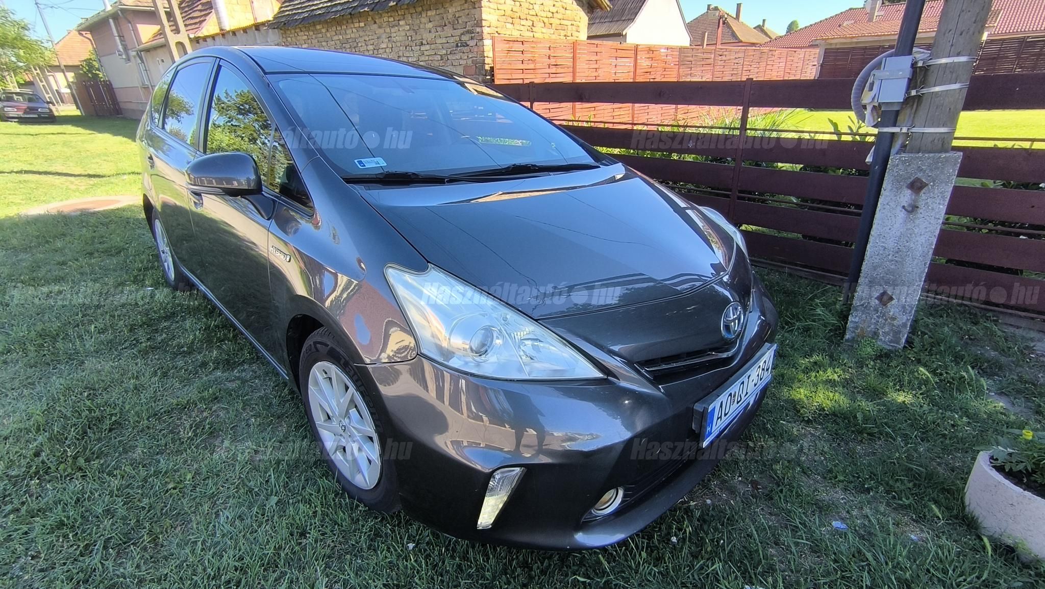 TOYOTA PRIUS+ 2013/8 - 1