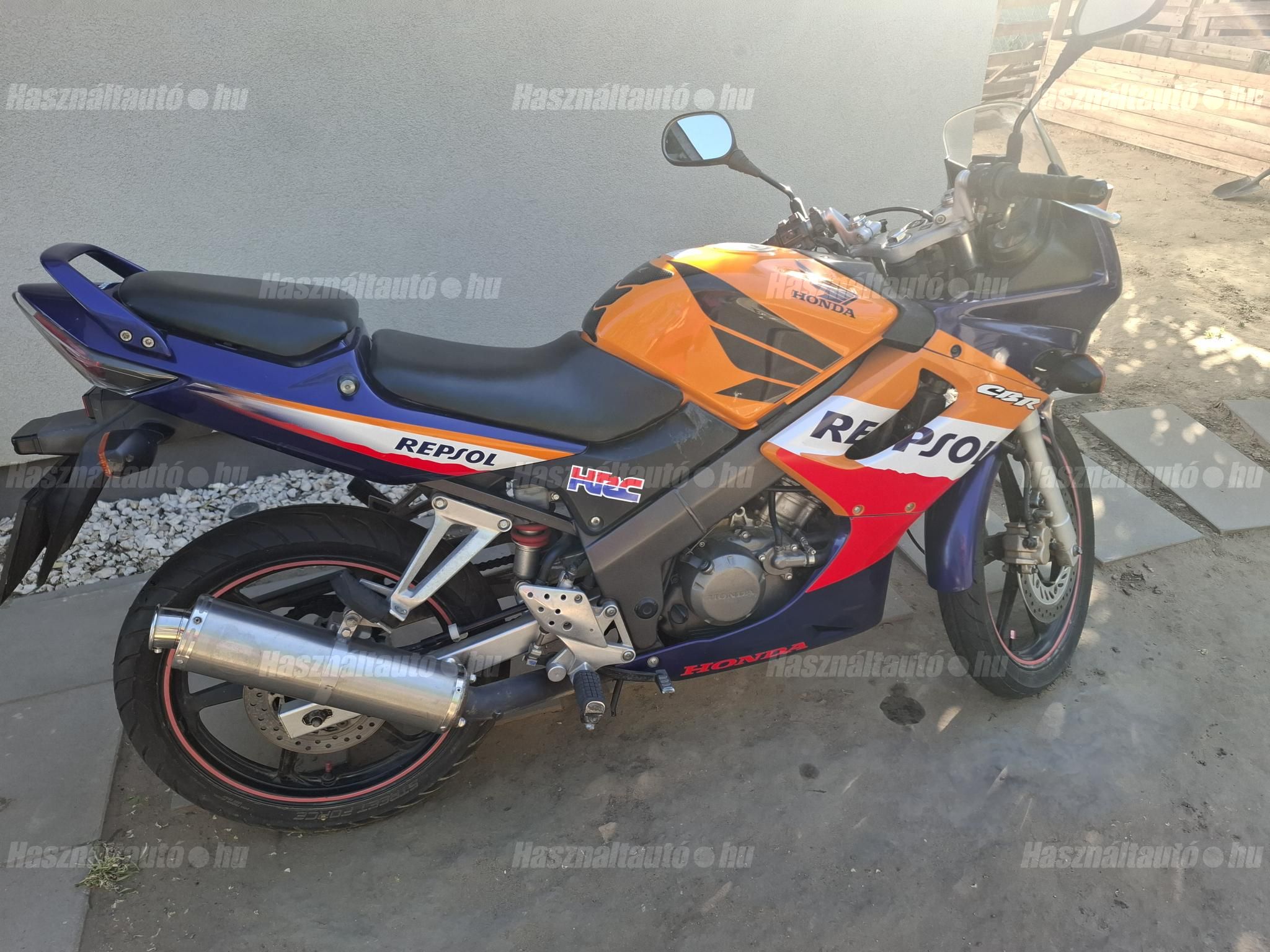 HONDA CBR 125 R 2006/8 - 1