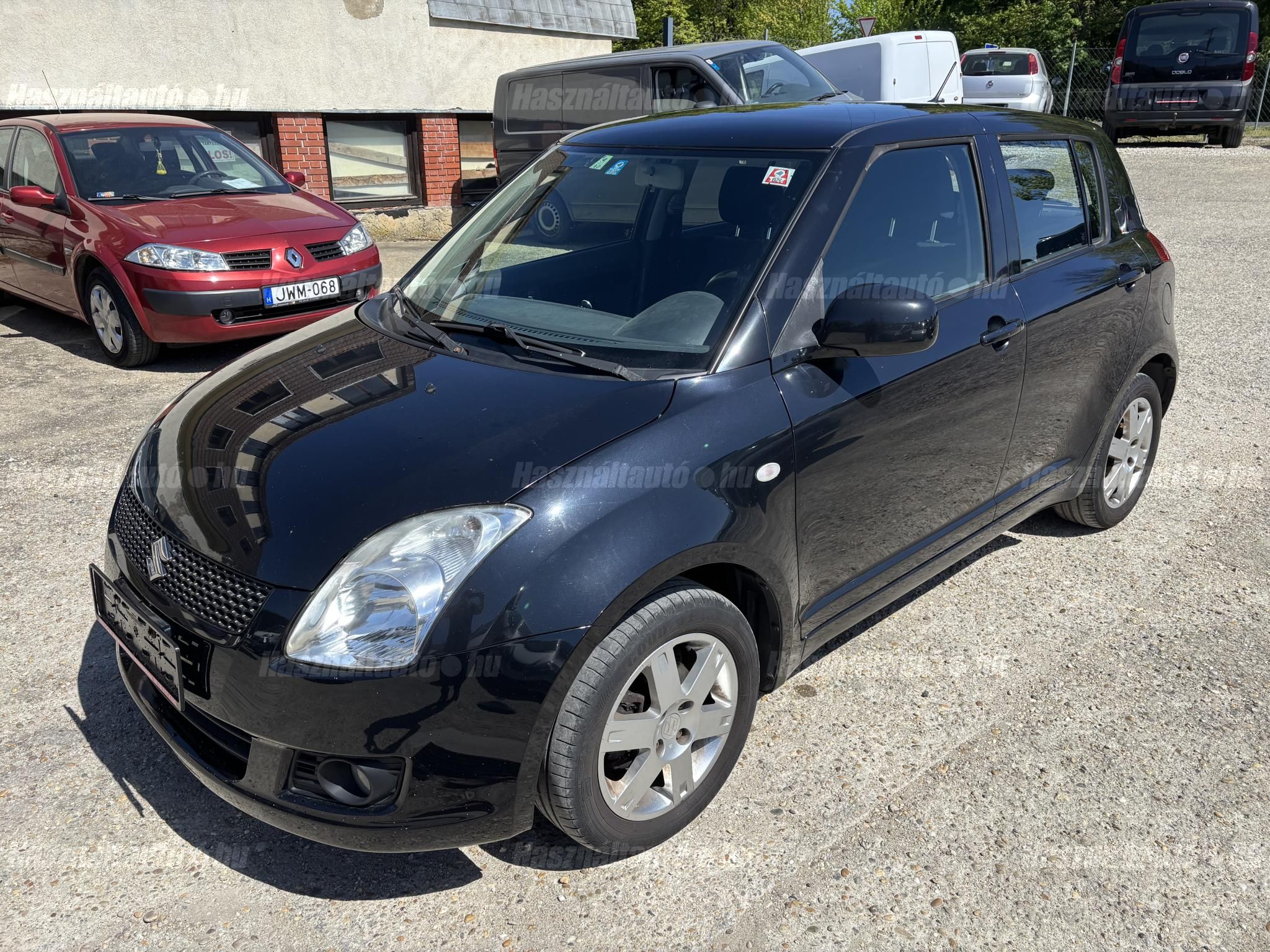 SUZUKI SWIFT 2010/5 - 1