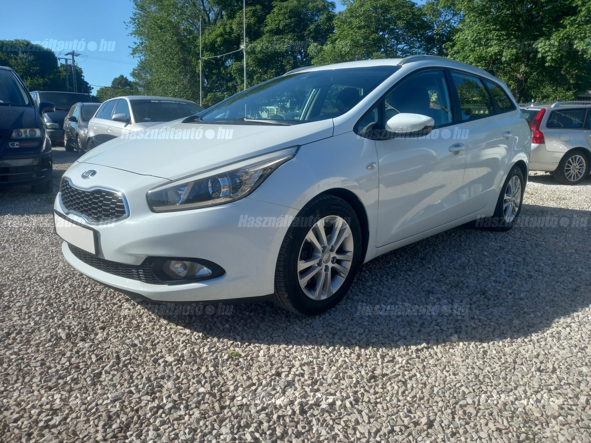 KIA CEE'D 2015/7 - 1