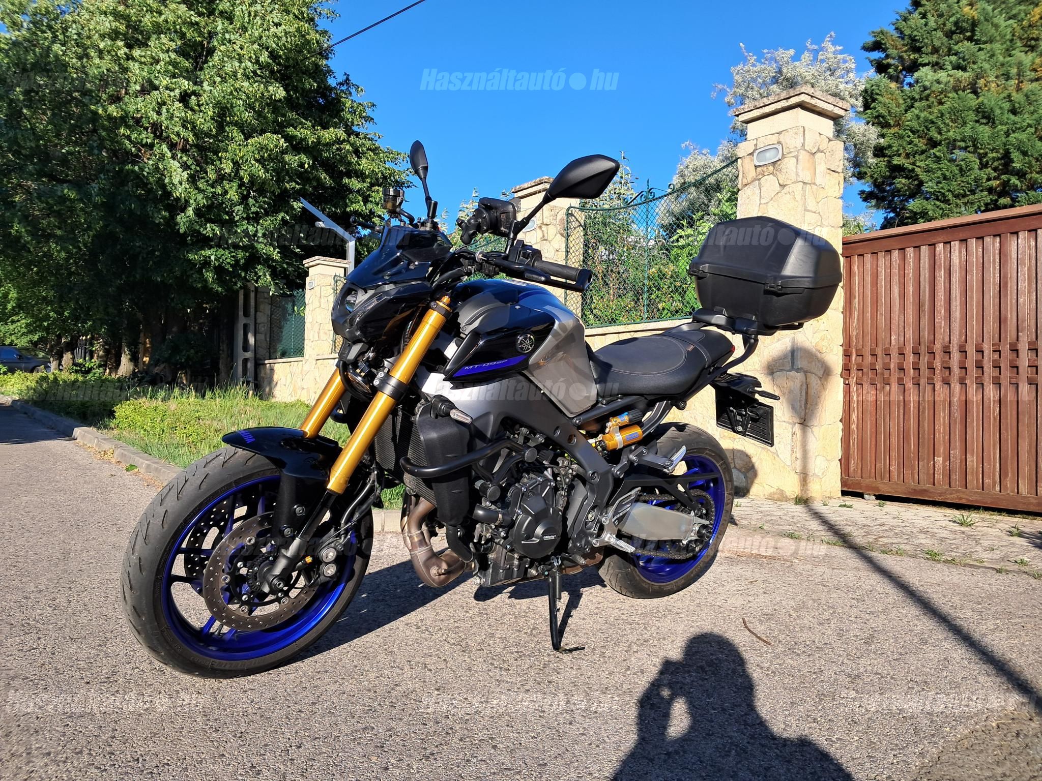 YAMAHA MT-09 2023/4 - 1