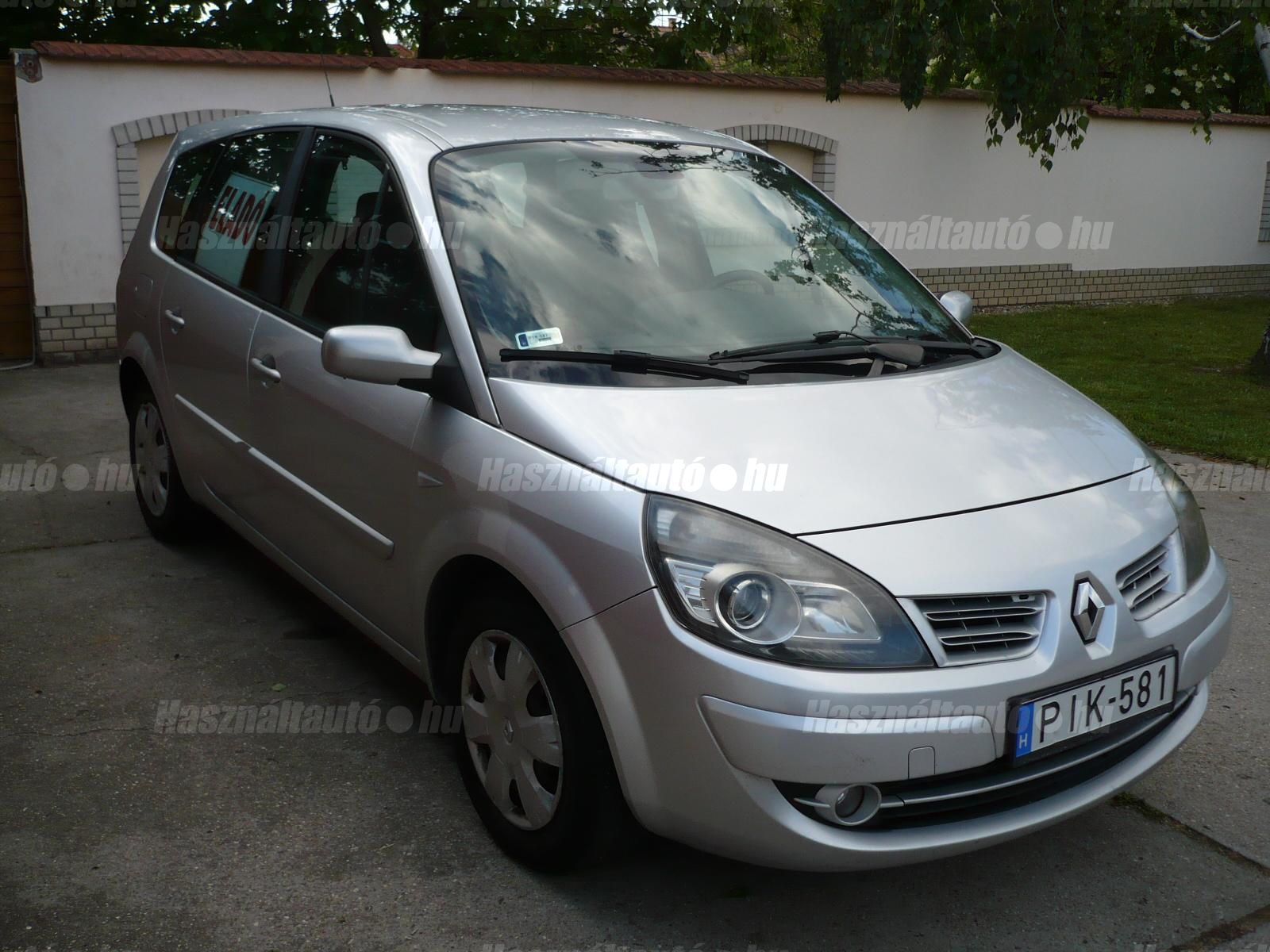 RENAULT GRAND SCENIC 2009 - 1