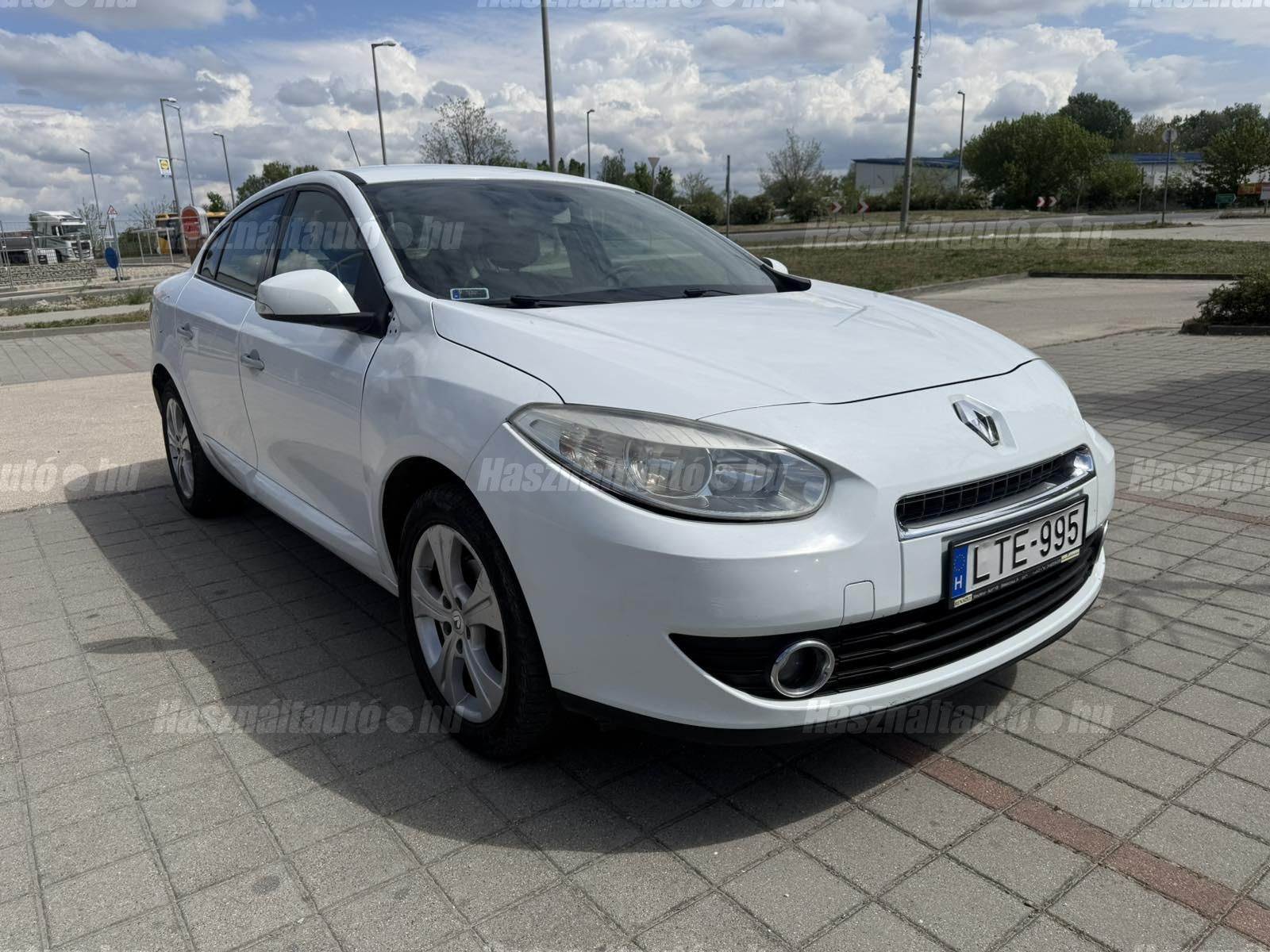 RENAULT FLUENCE 2010/9 - 1