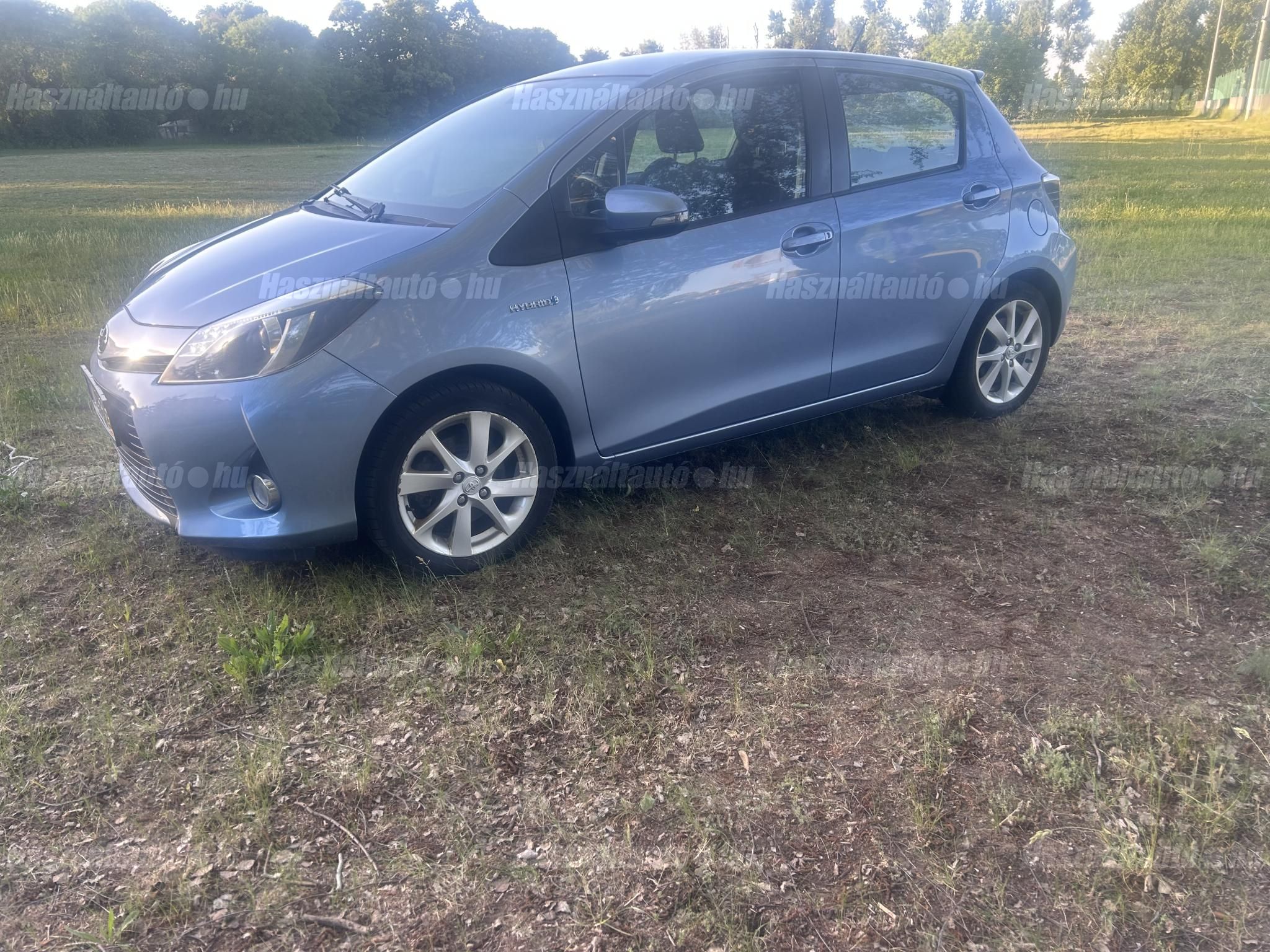 TOYOTA YARIS 2013/11 - 1