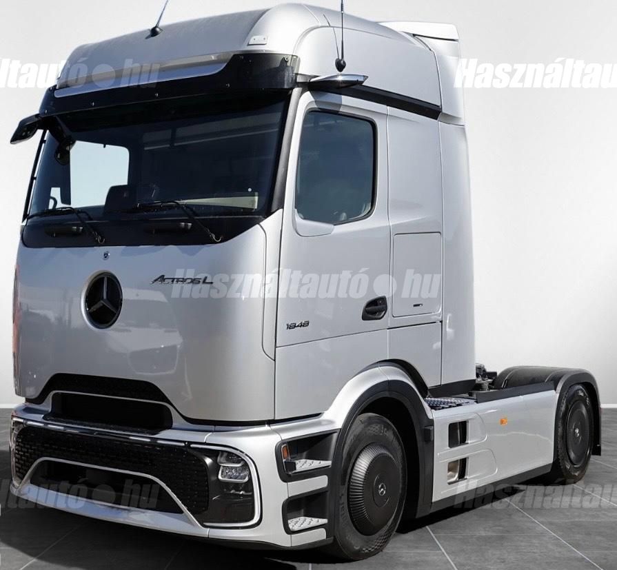 MERCEDES-BENZ 2026/4 - 1