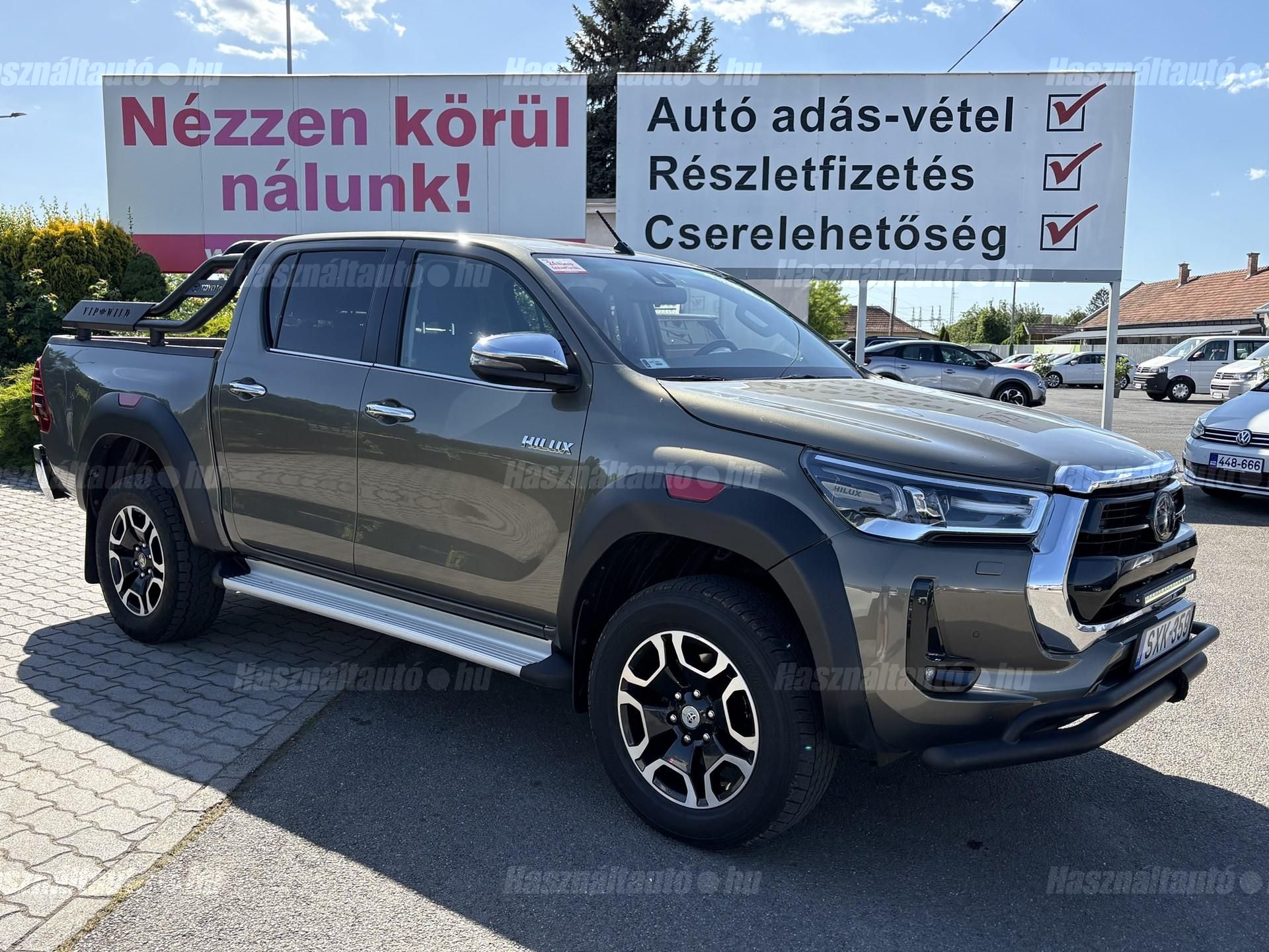 TOYOTA HILUX 2021/9 - 1