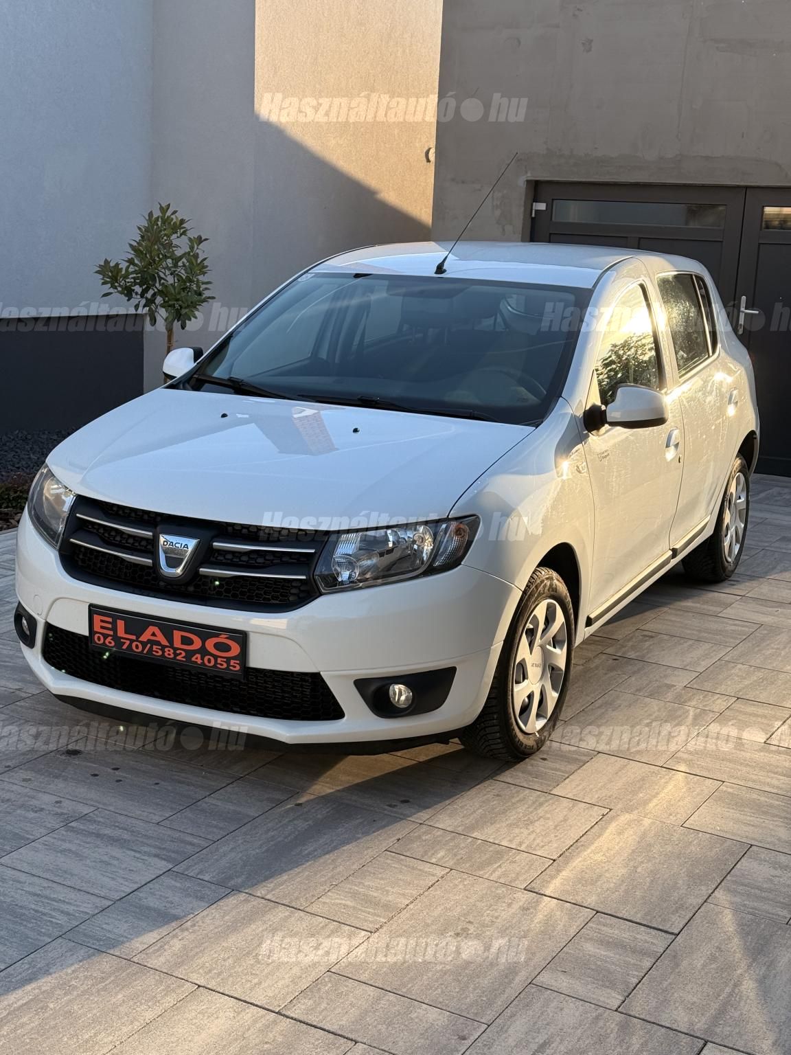 DACIA SANDERO 2015/12 - 1