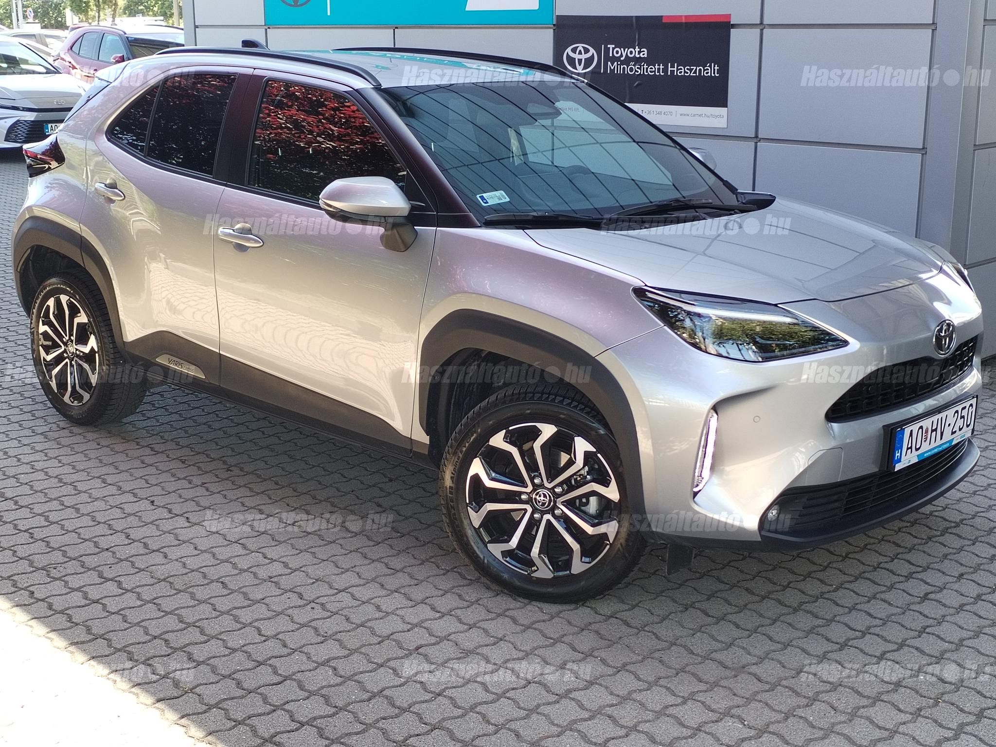 TOYOTA YARIS CROSS 2025/11 - 1