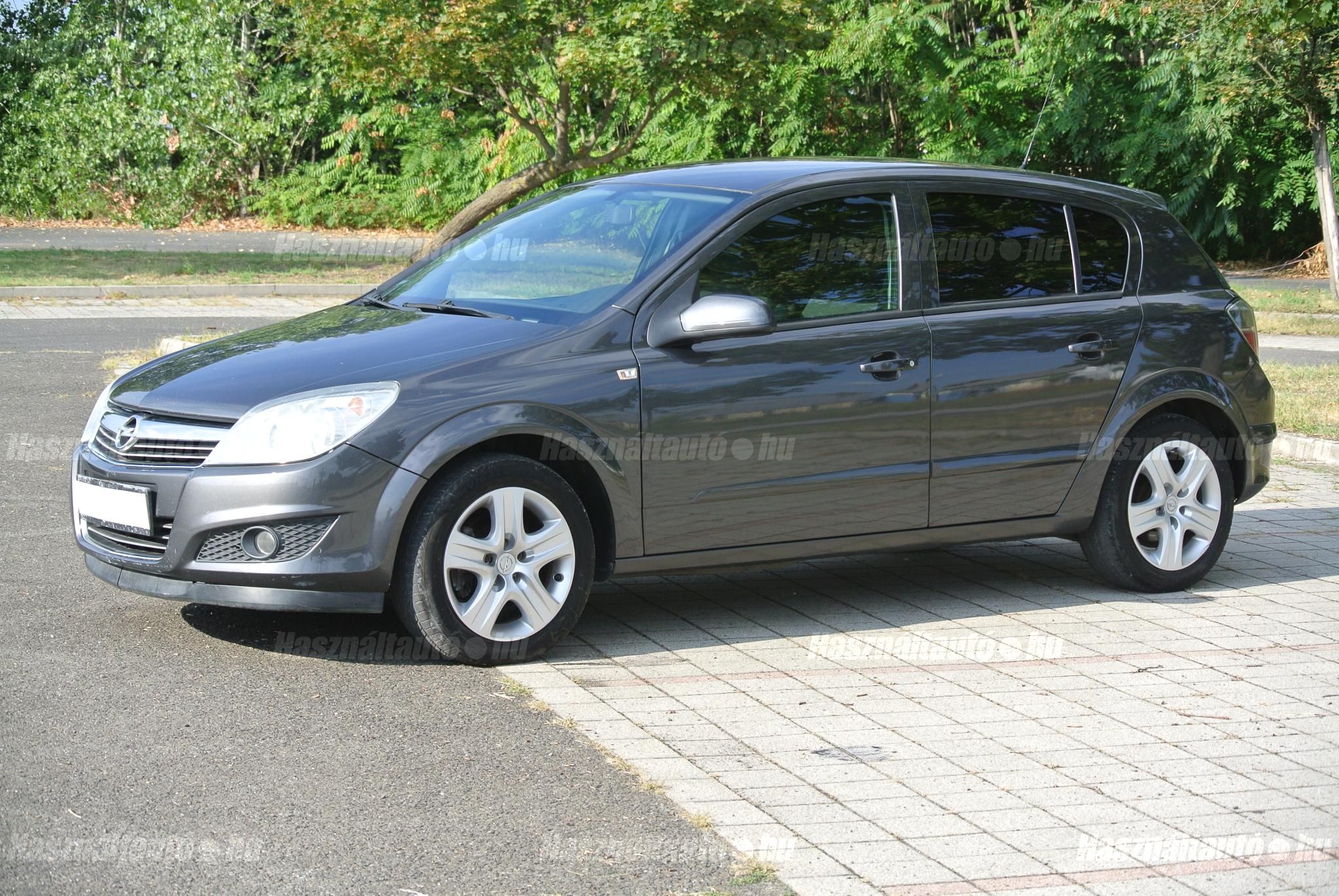 OPEL ASTRA H 2009/7 - 1