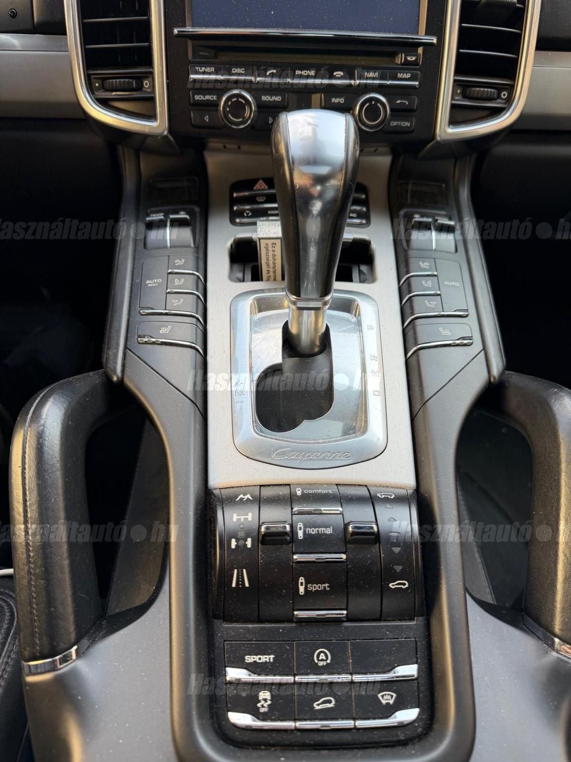 PORSCHE CAYENNE 2011/10 - 1