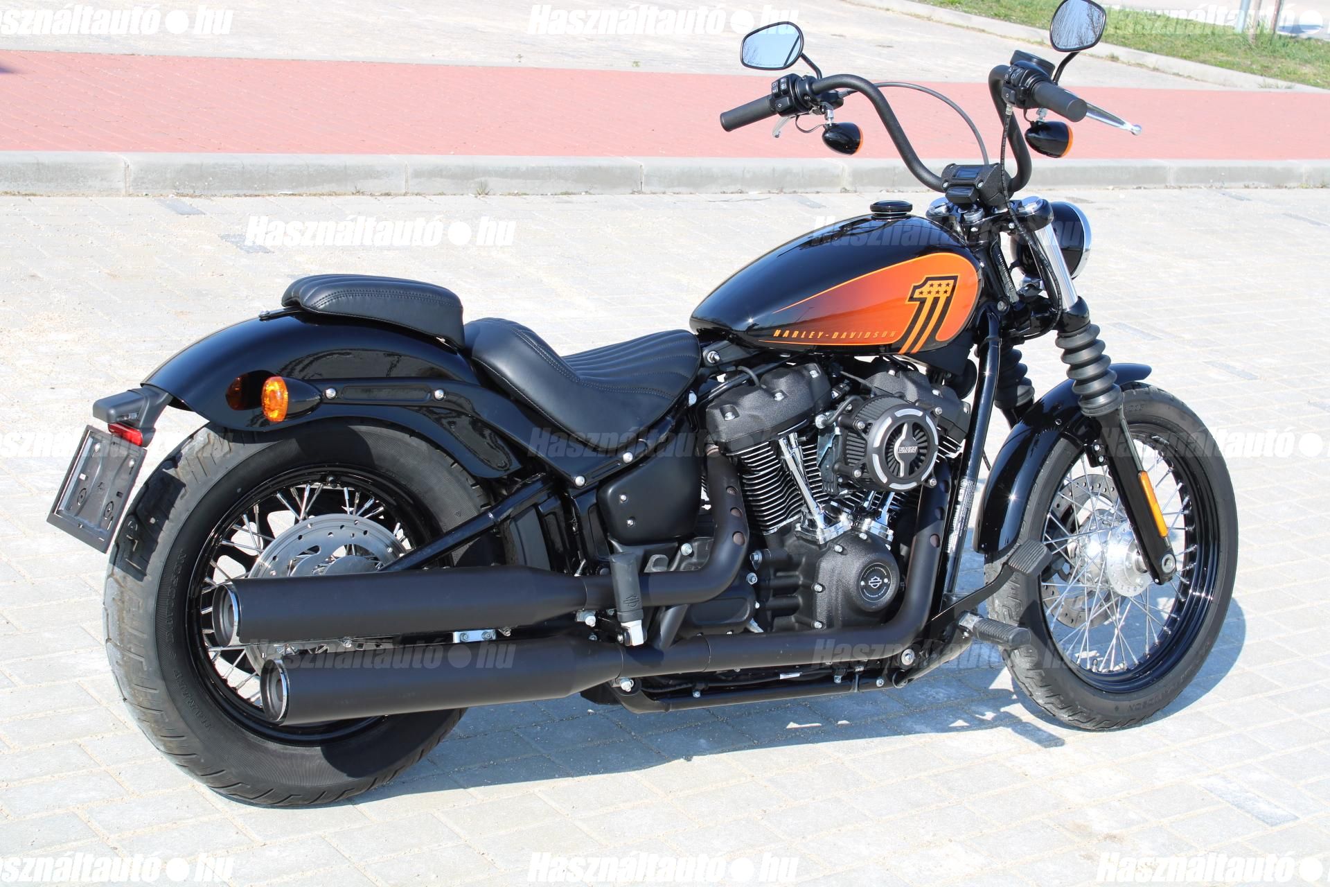 HARLEY-DAVIDSON STREET BOB 2021/6 - 1