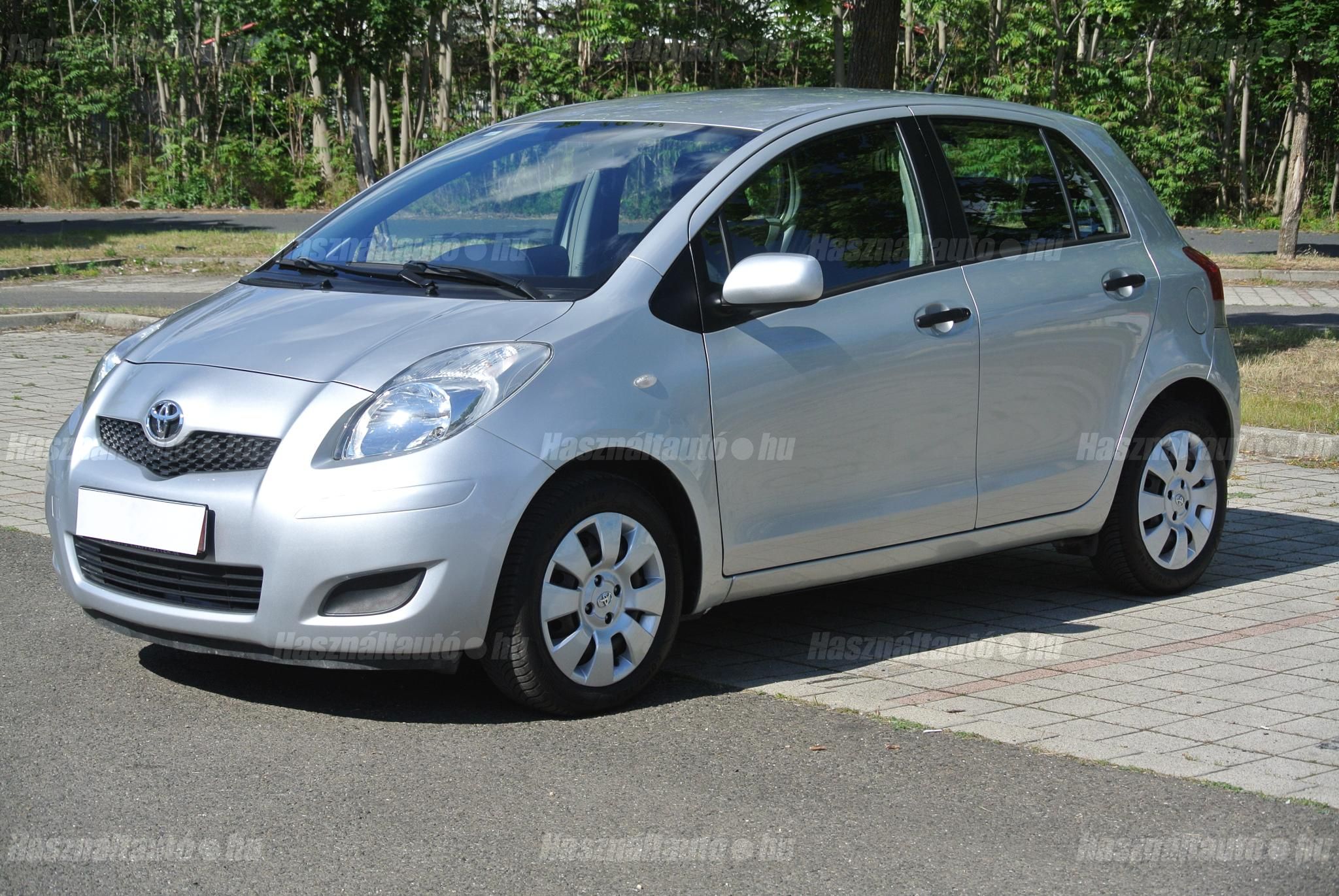 TOYOTA YARIS 2009/7 - 1