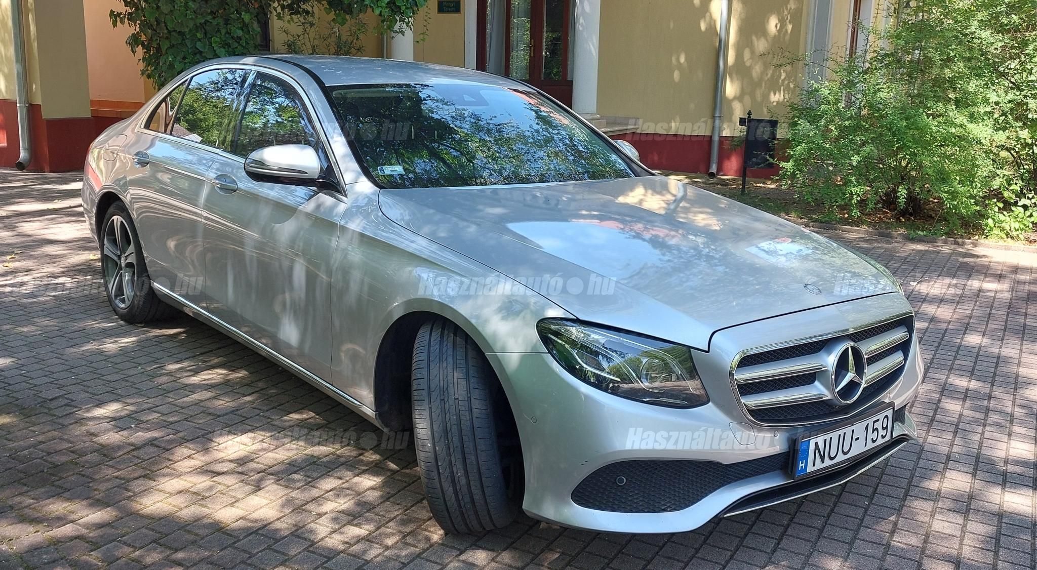 MERCEDES-BENZ E 220 2016/9 - 1