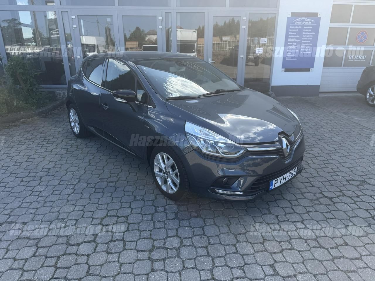 RENAULT CLIO 2018/7 - 1