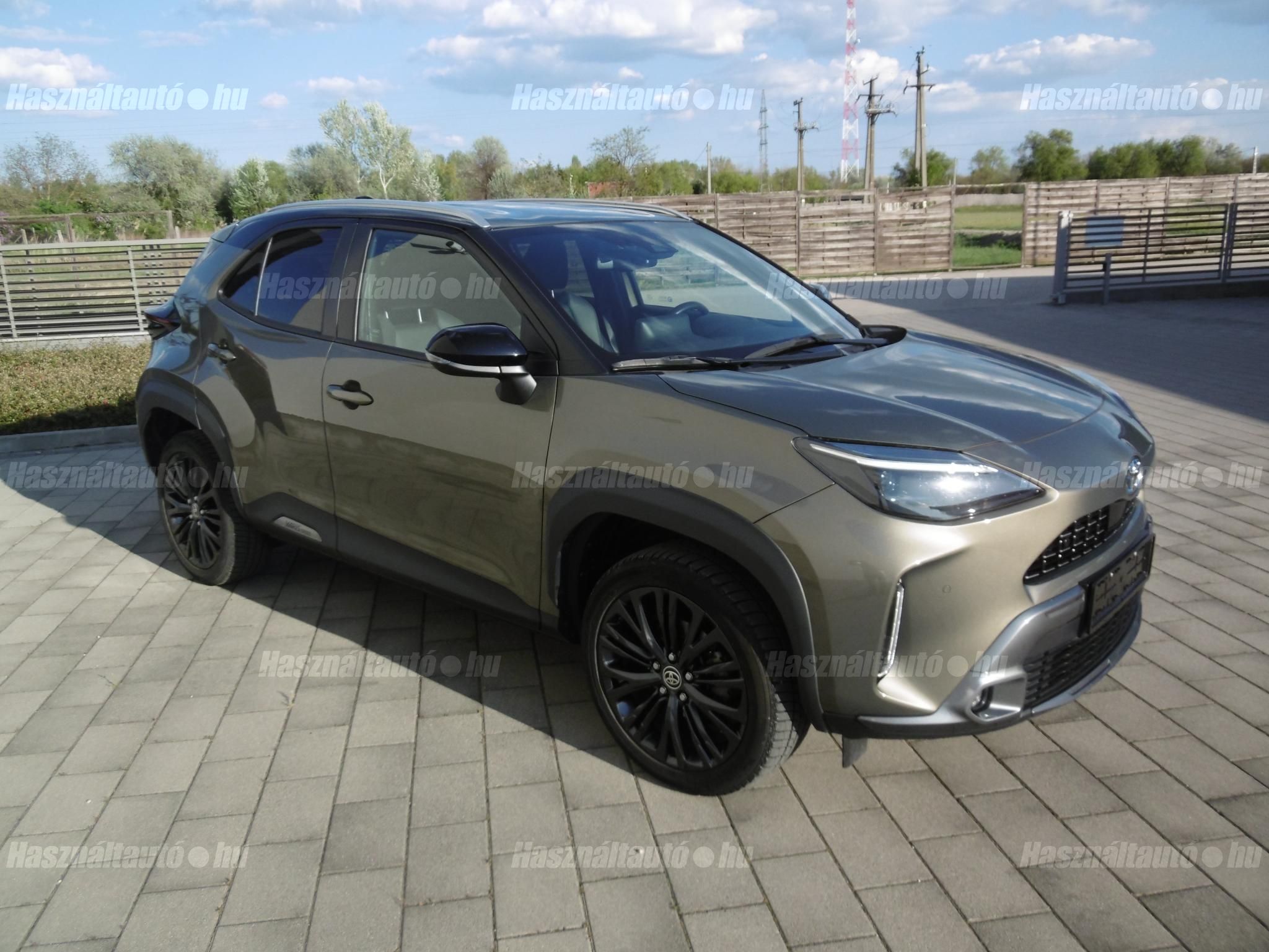 TOYOTA YARIS CROSS 2022/6 - 1