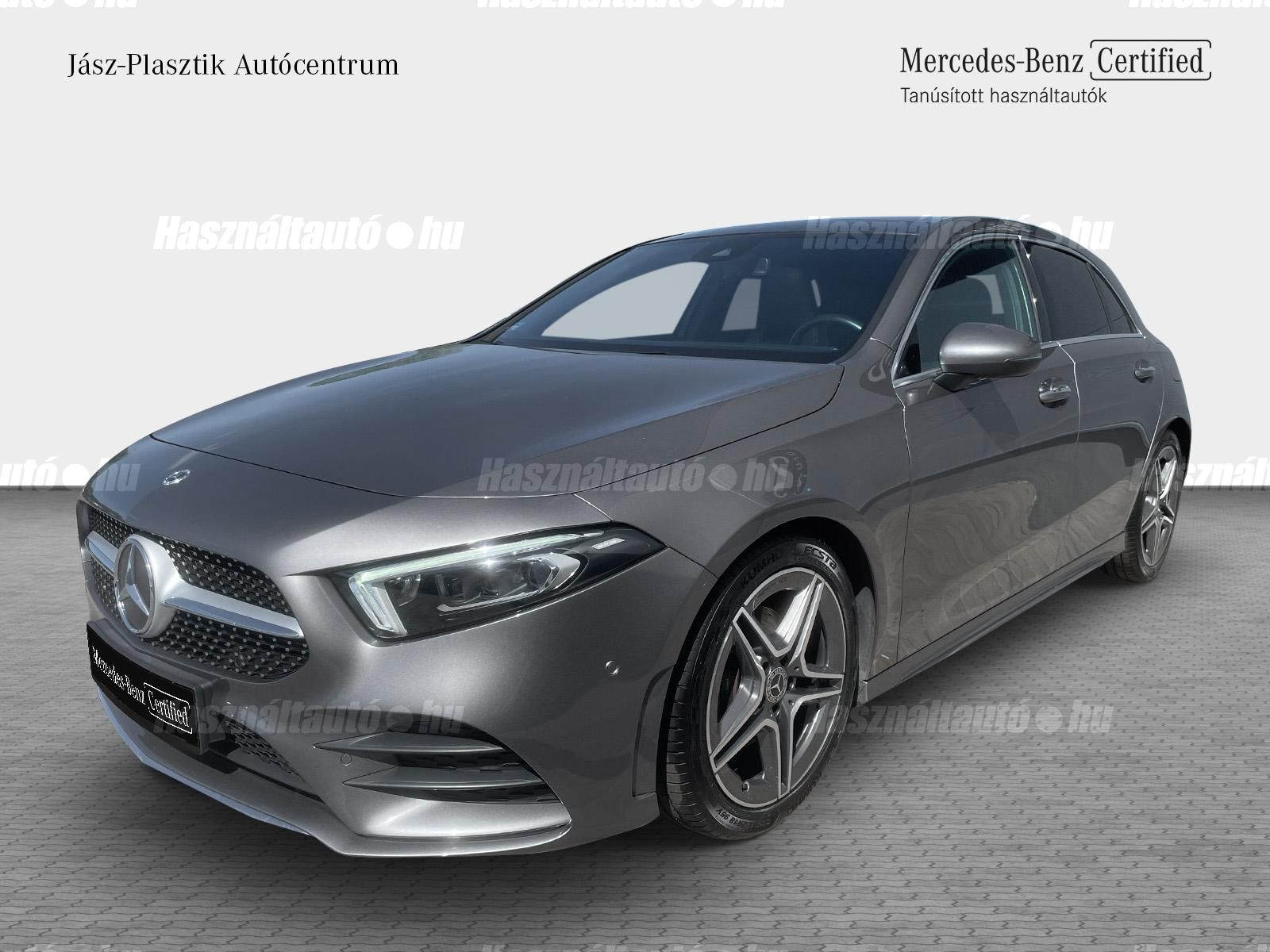 MERCEDES-BENZ A 180 2022/11 - 1