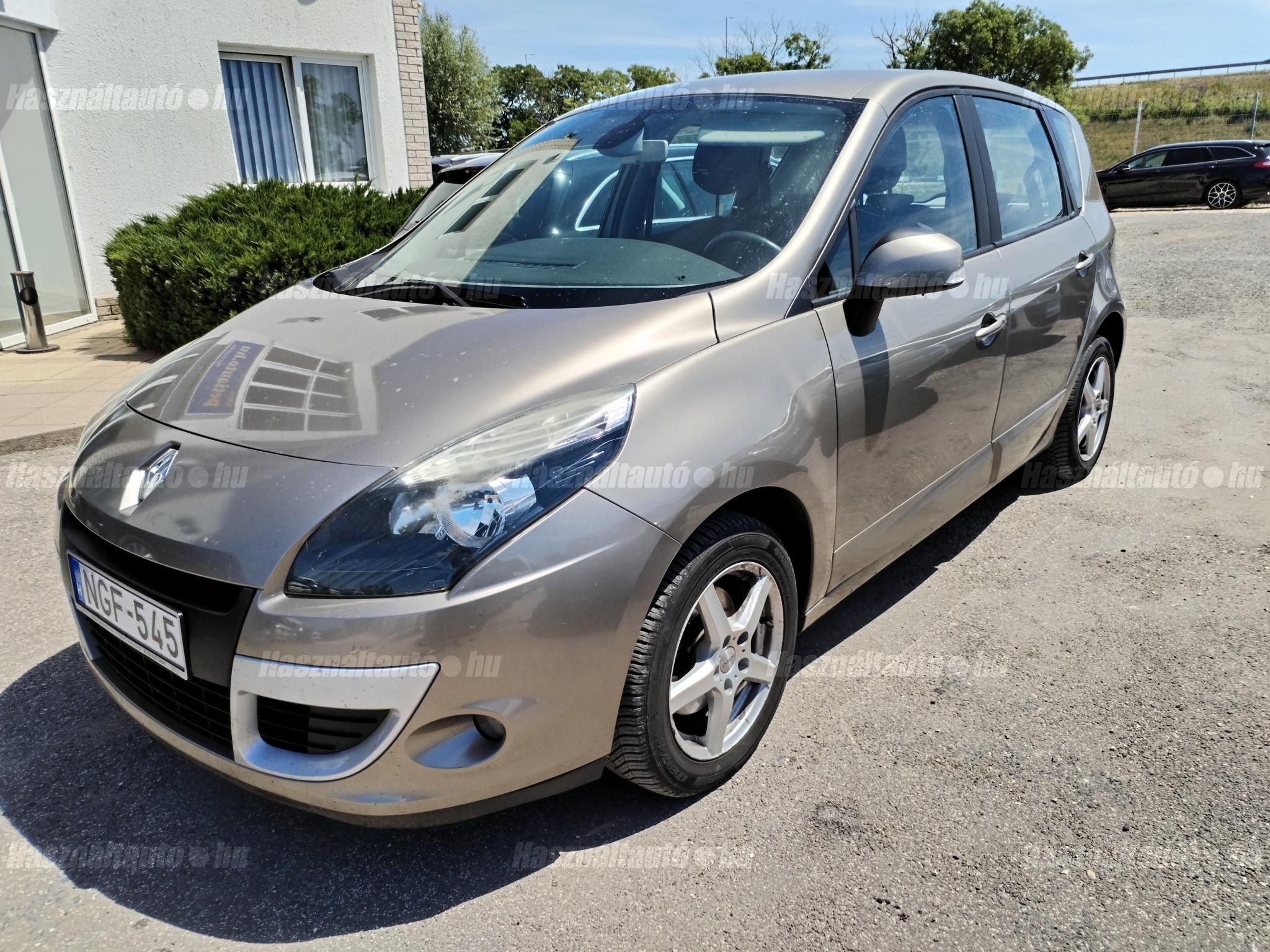 RENAULT SCENIC 2011/9 - 1