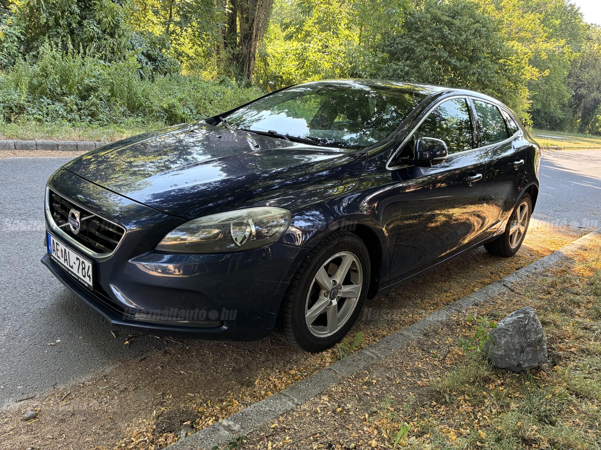 VOLVO V40 2013/2 - 1