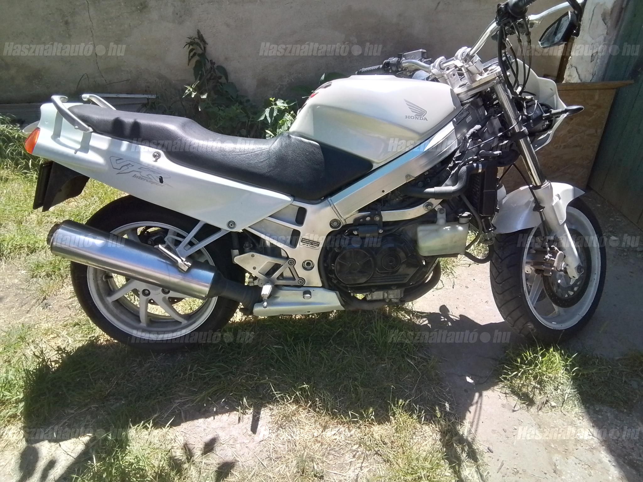 HONDA VFR 750 F 1992/11 - 1