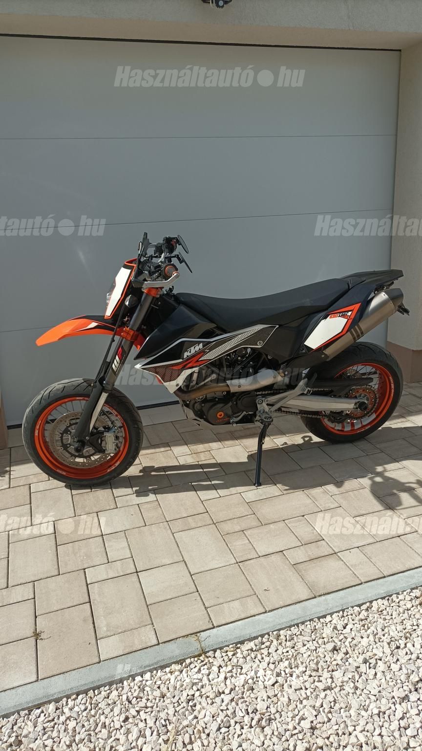 KTM 690 SMC 2010/4 - 1