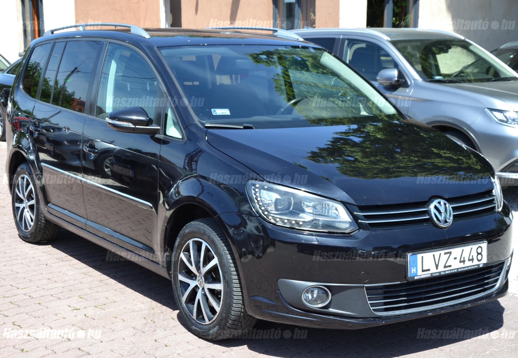 VOLKSWAGEN TOURAN 2010/6 - 1