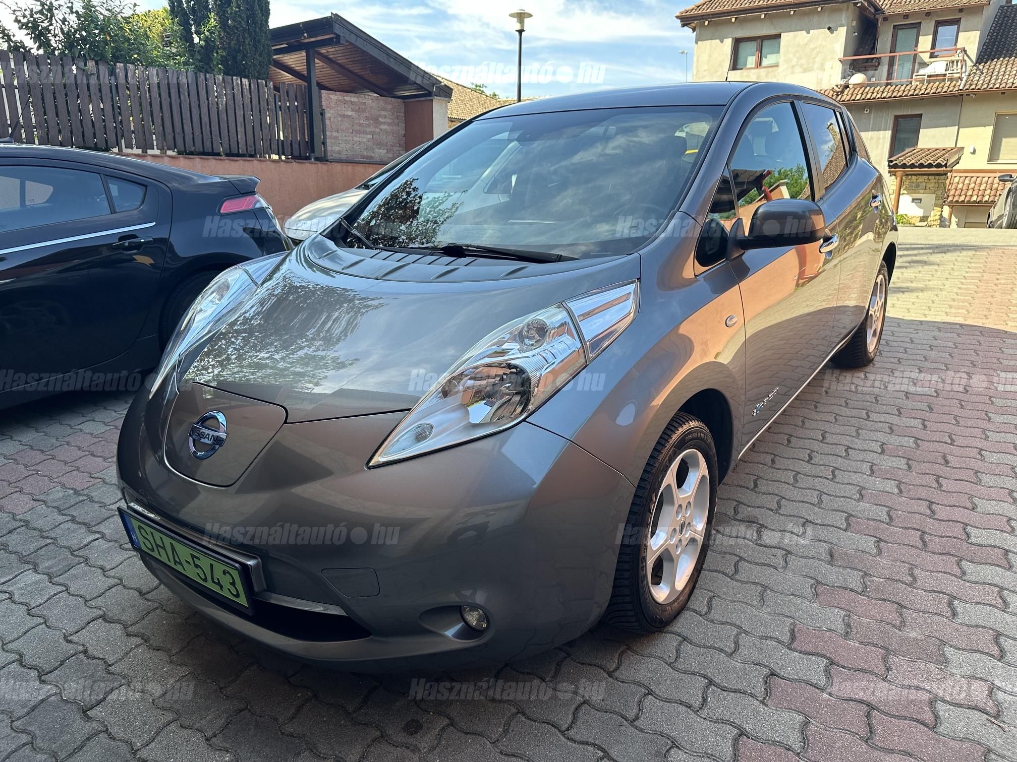 NISSAN LEAF 2017/6 - 1