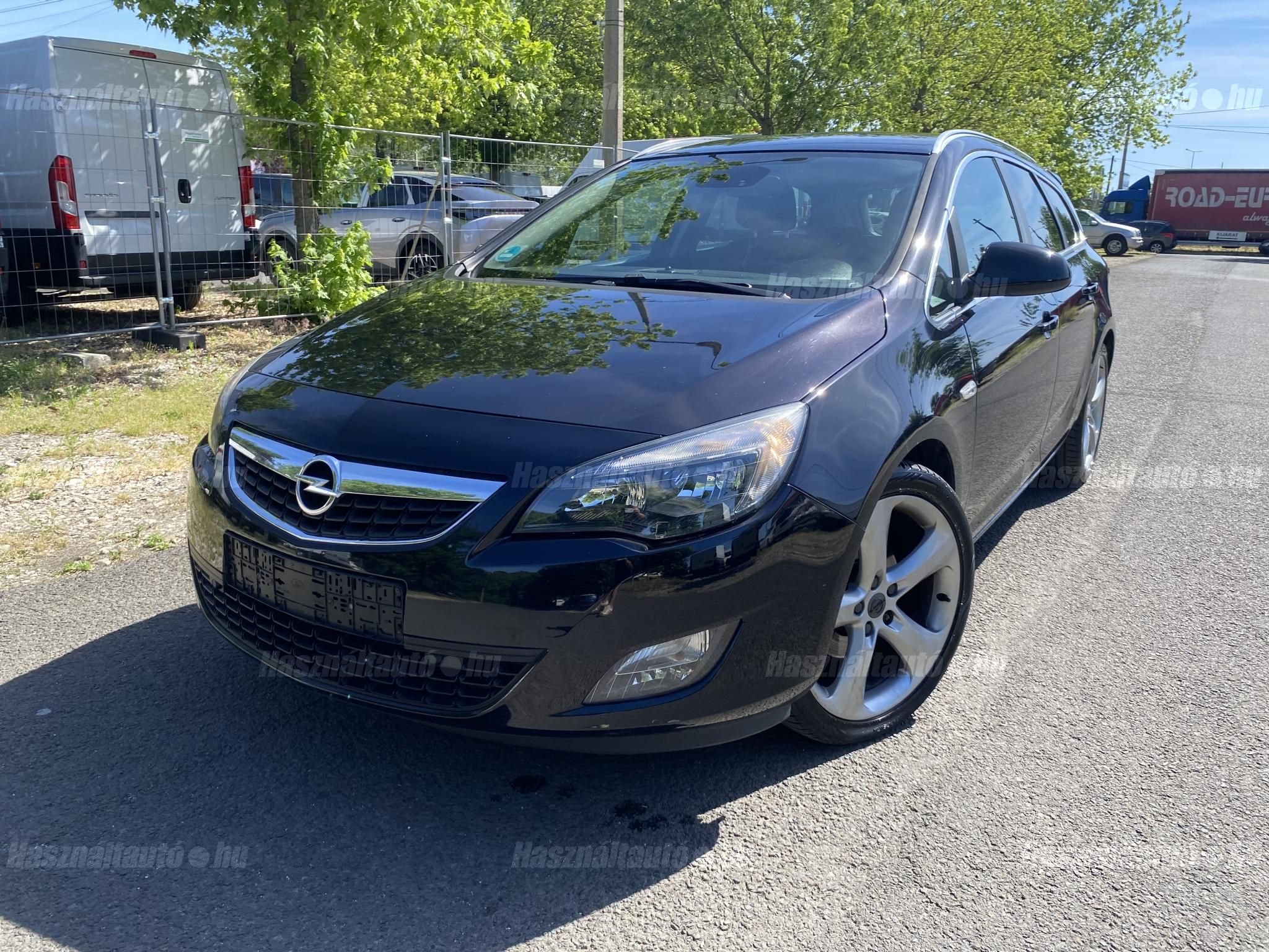 OPEL ASTRA J 2011/1 - 1