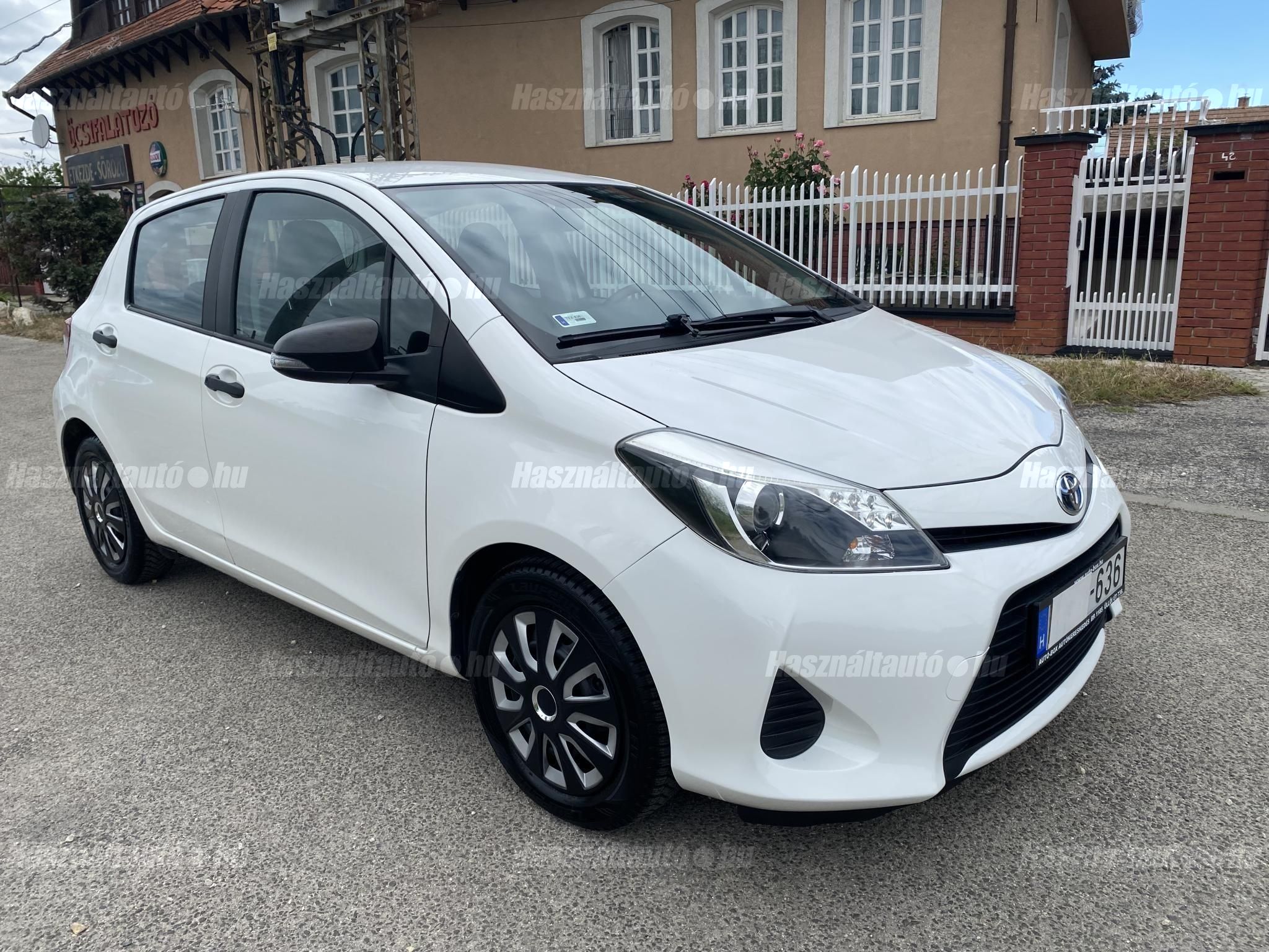 TOYOTA YARIS 2013 - 1
