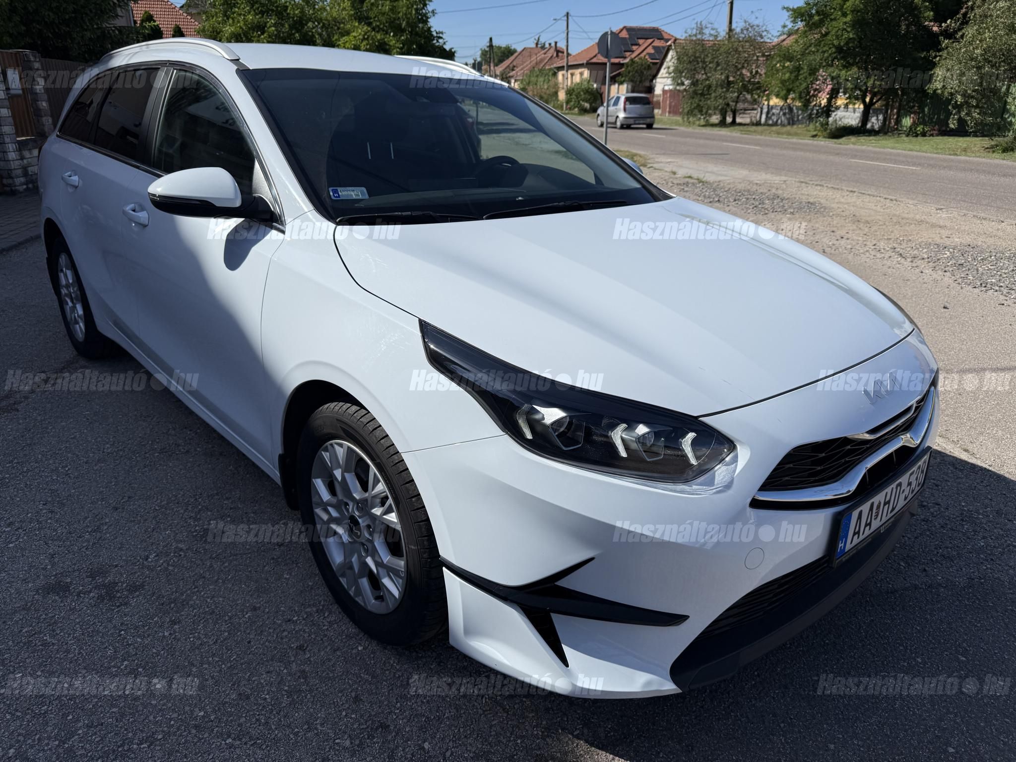 KIA CEE'D 2022/11 - 1