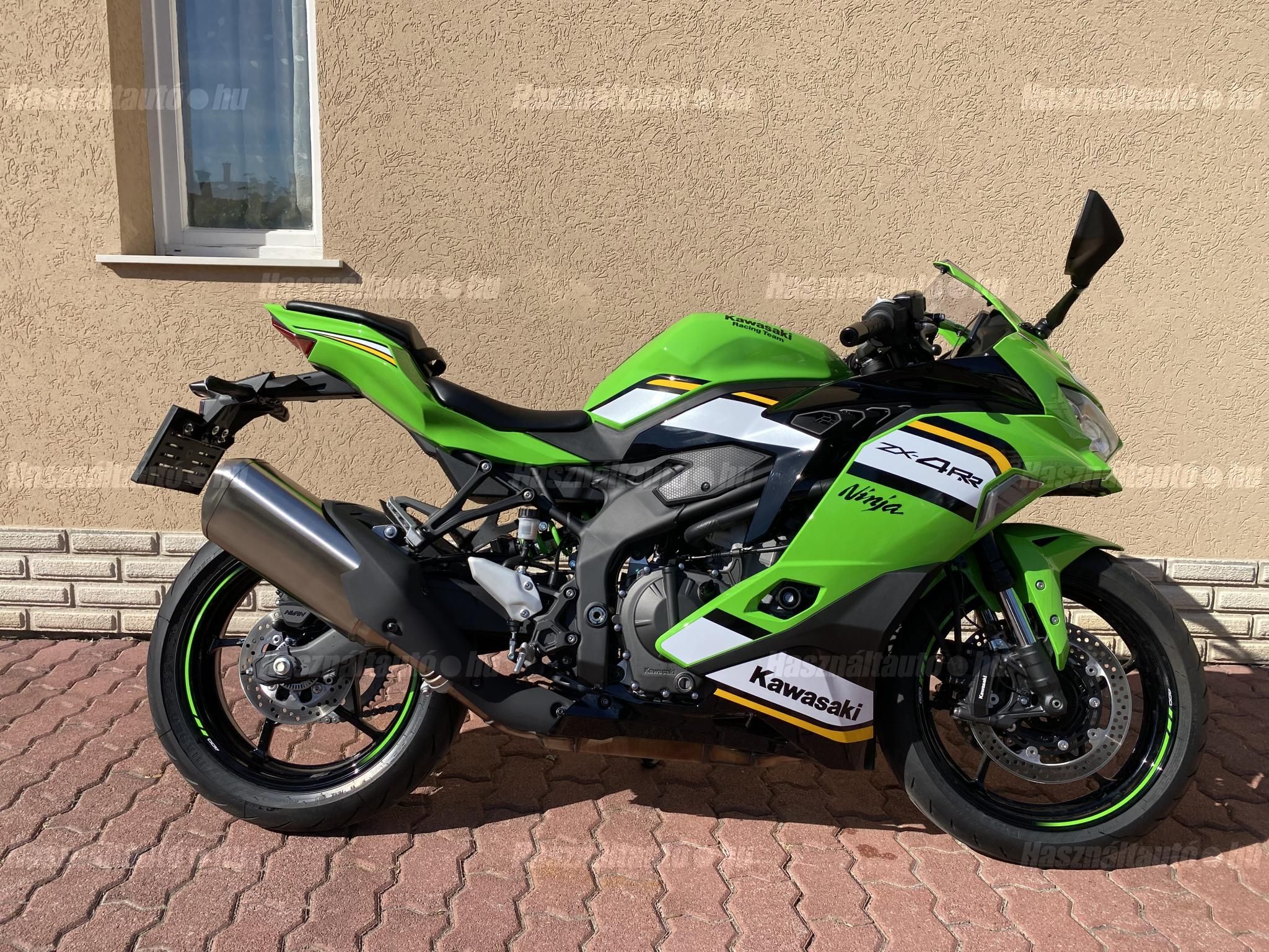 KAWASAKI ZX-4R (NINJA) 2025/10 - 1
