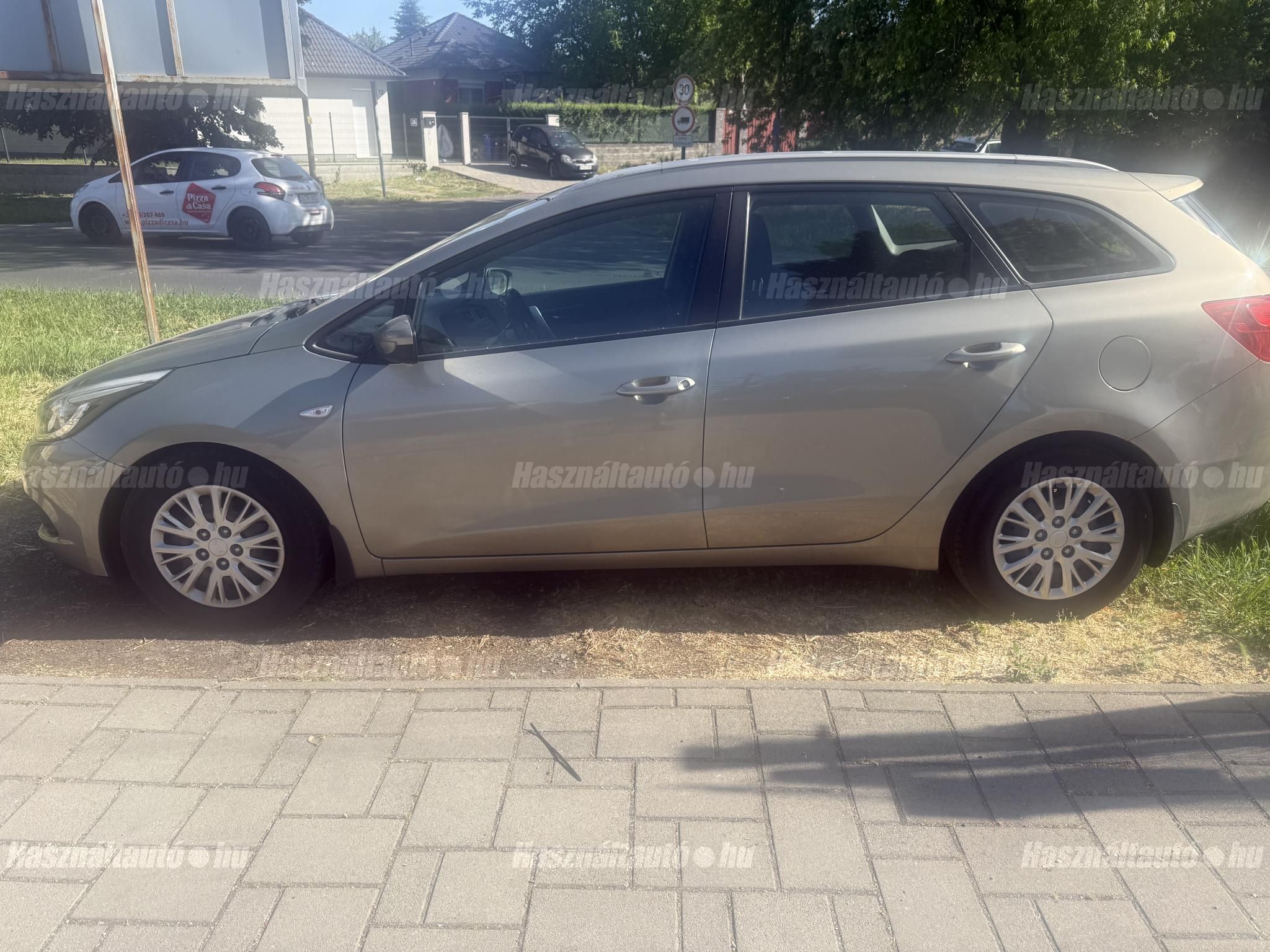 KIA CEE'D 2015/3 - 1