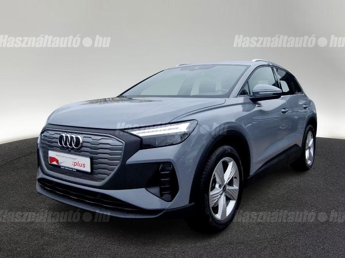 AUDI Q4 2023/3 - 1