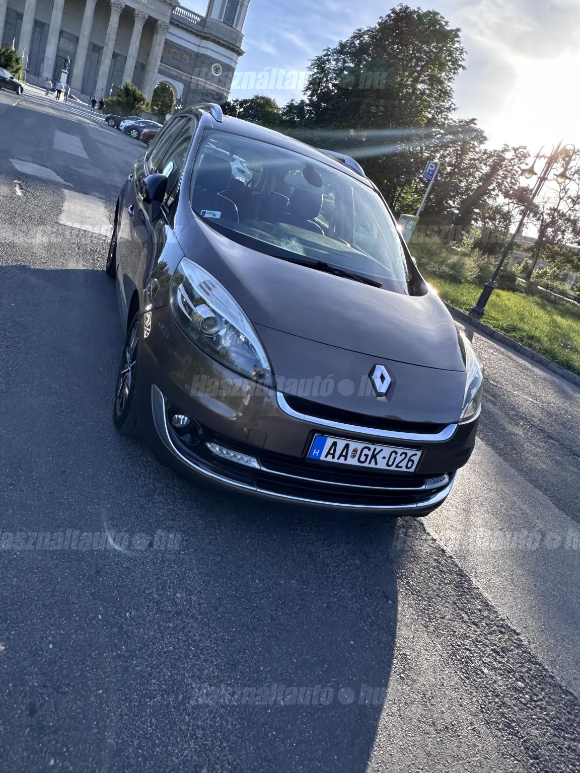 RENAULT GRAND SCENIC 2013/4 - 1
