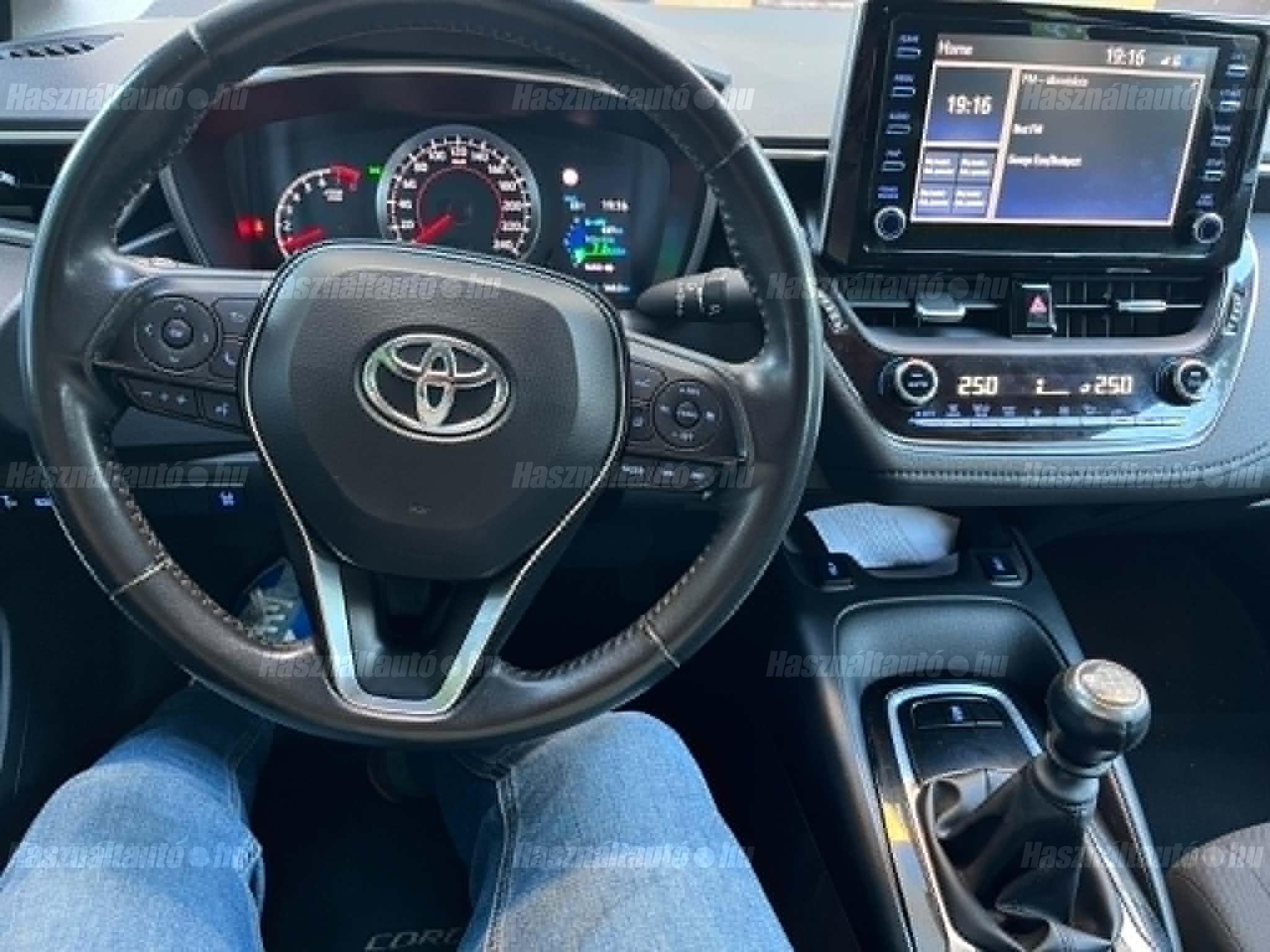 TOYOTA COROLLA 2019/6 - 1