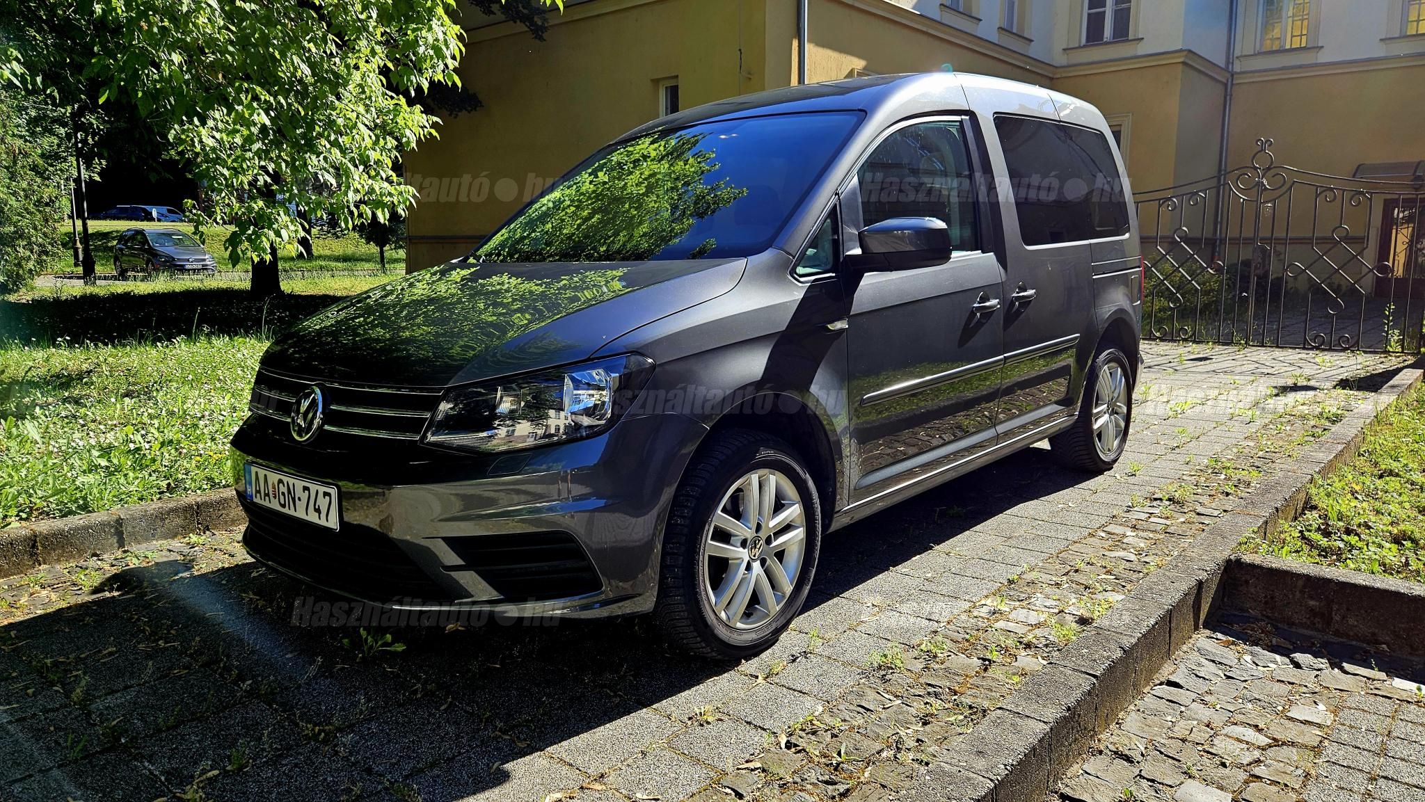 VOLKSWAGEN CADDY 2015 - 1